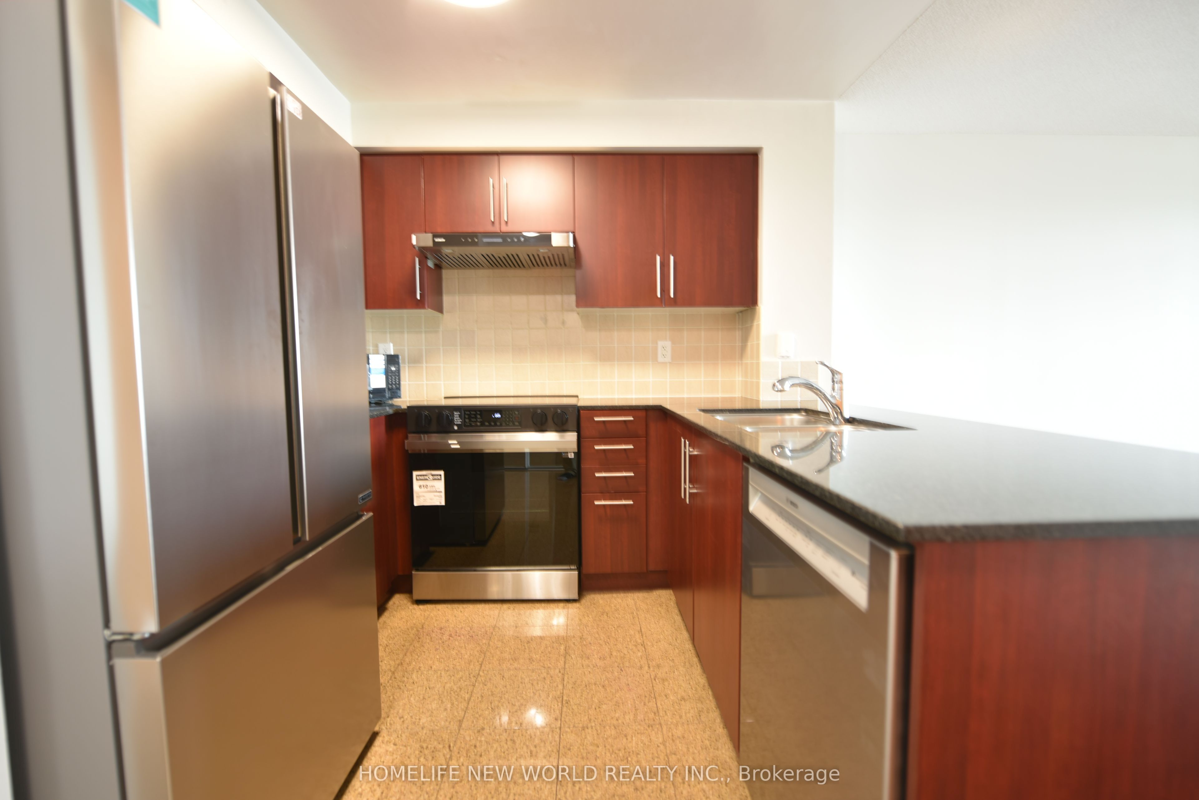 503 Beecroft Road 1207 Property Photo 4