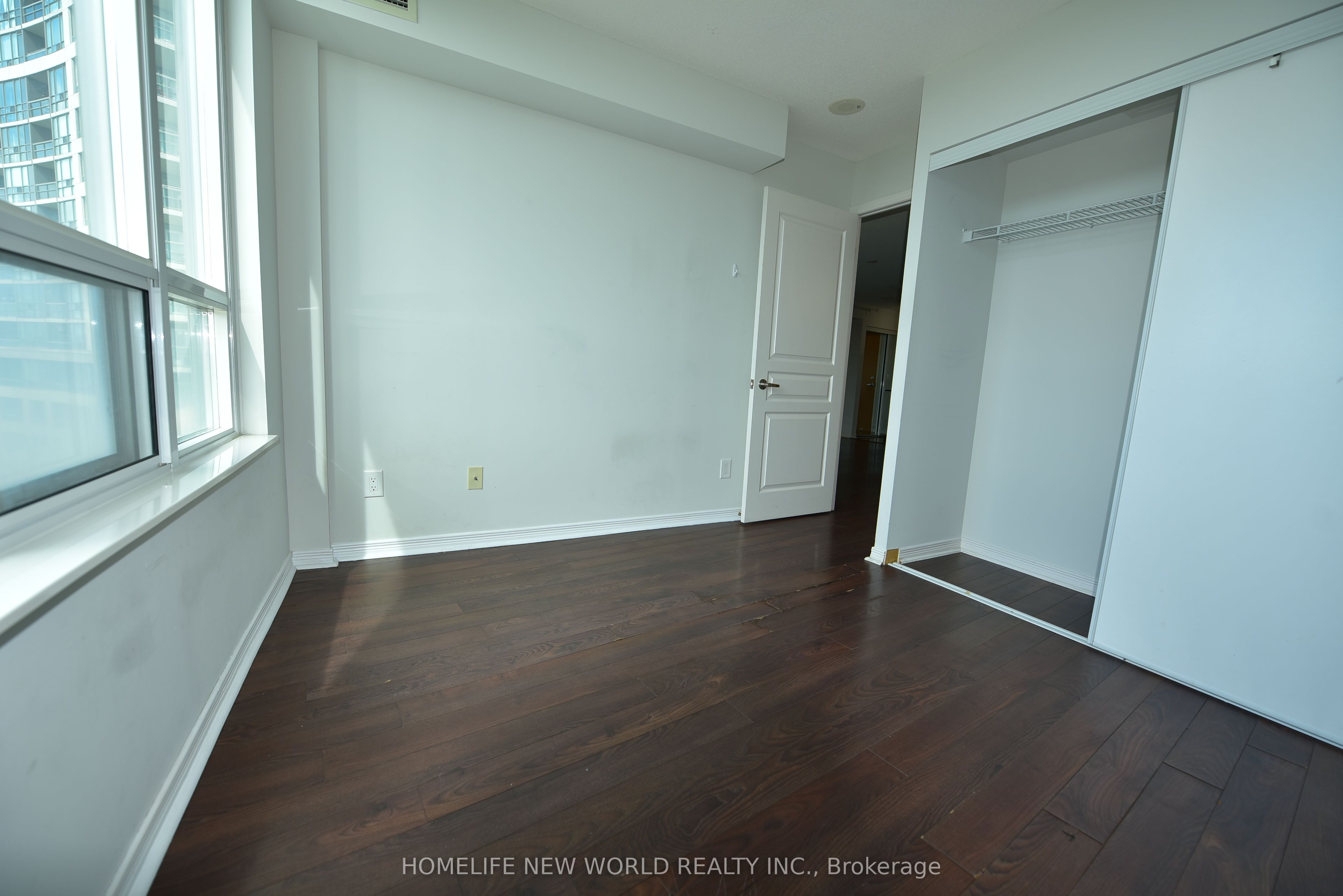 503 Beecroft Road 1207 Property Photo 10