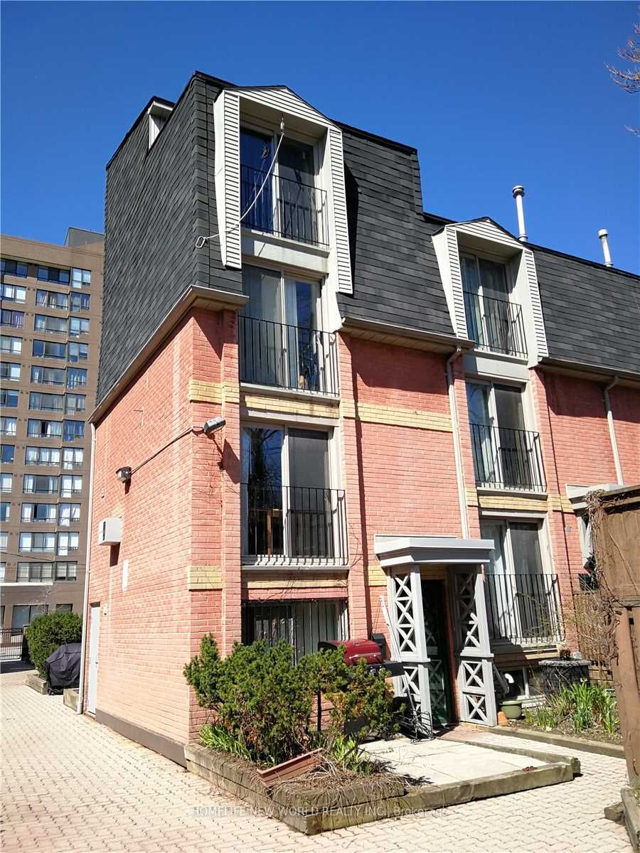 325 Jarvis Street 33 Property Photo 4