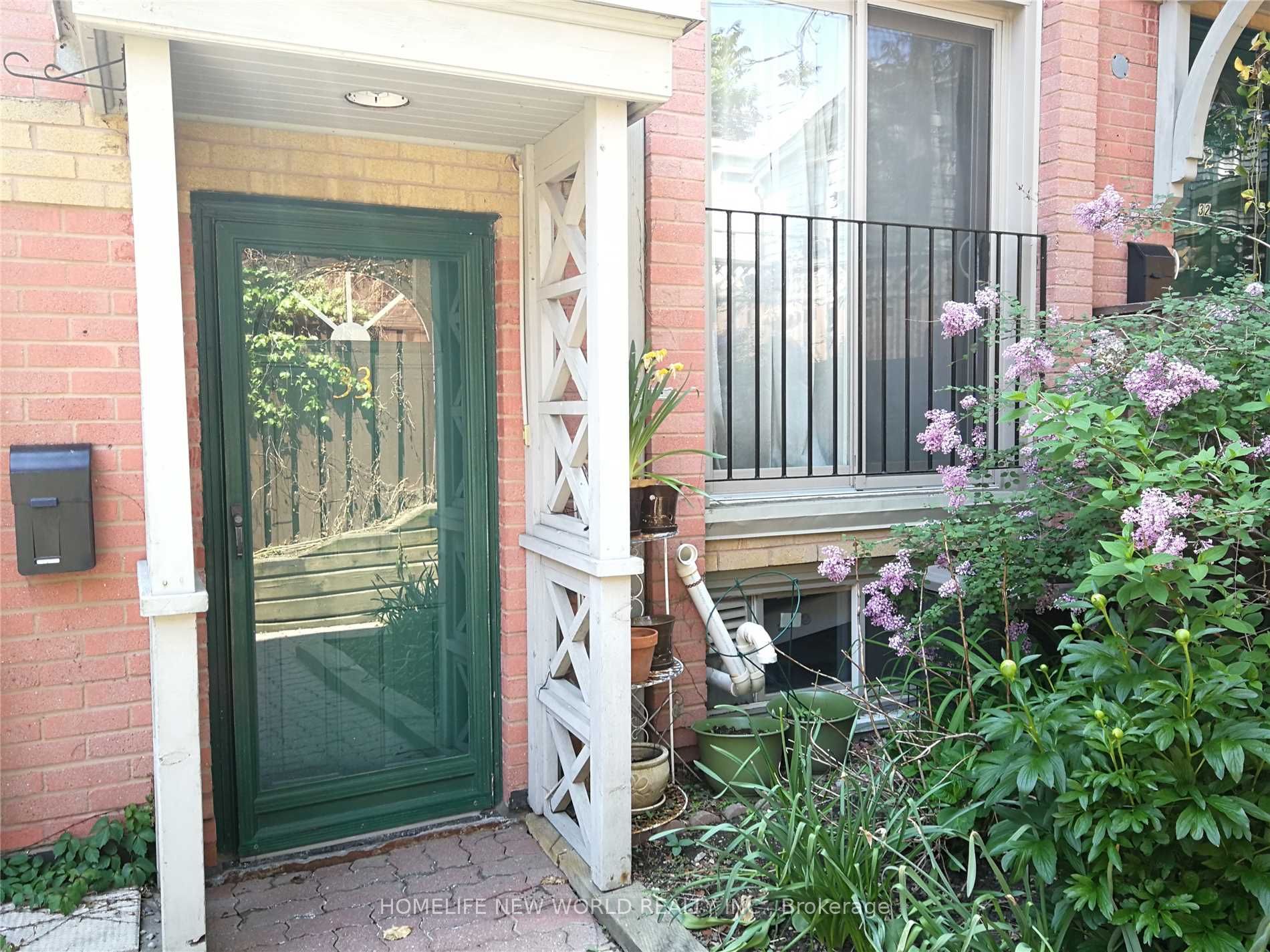 325 Jarvis Street 33 Property Photo 5