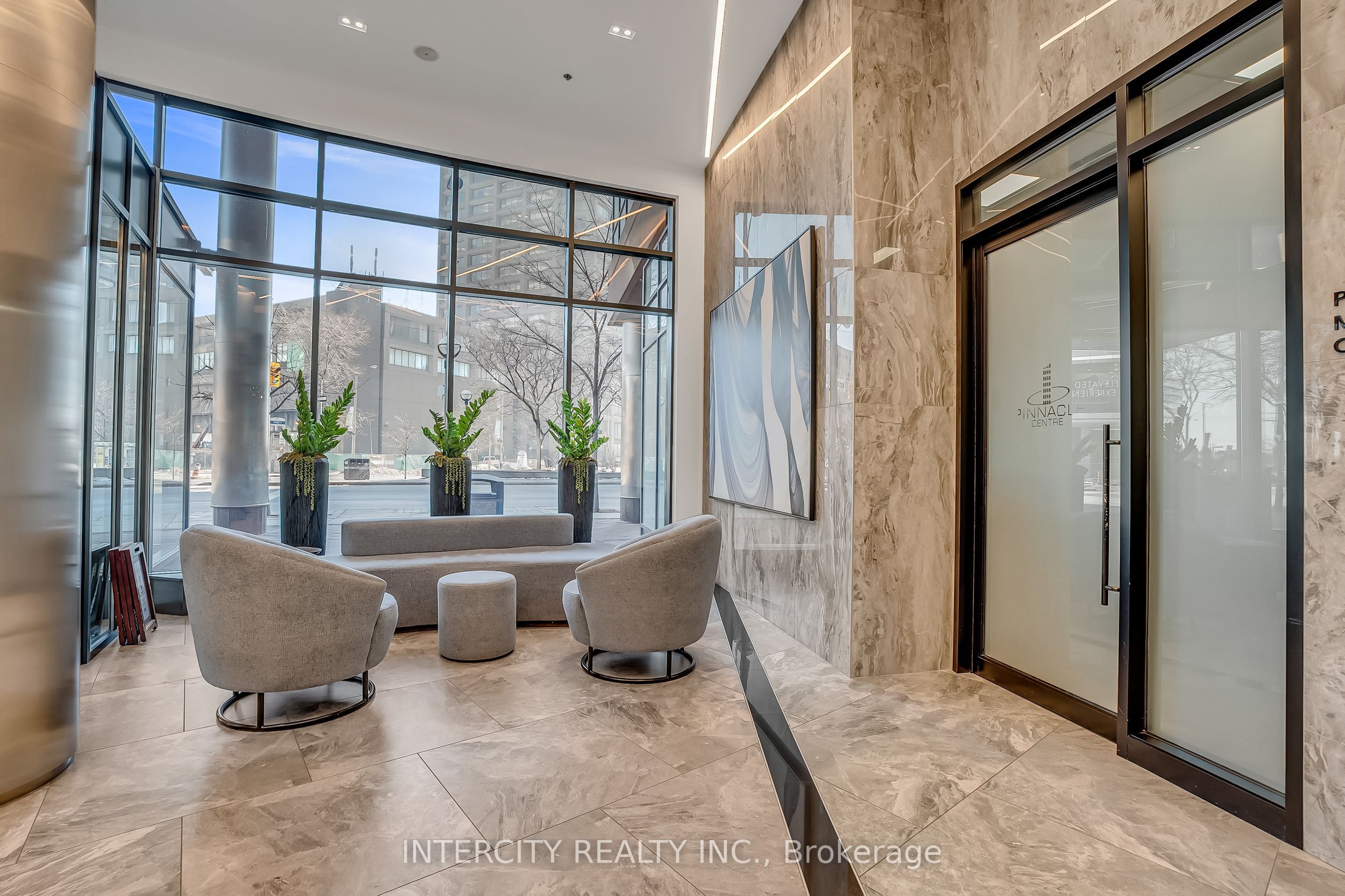 12 Yonge Street 1010 Property Photo 3