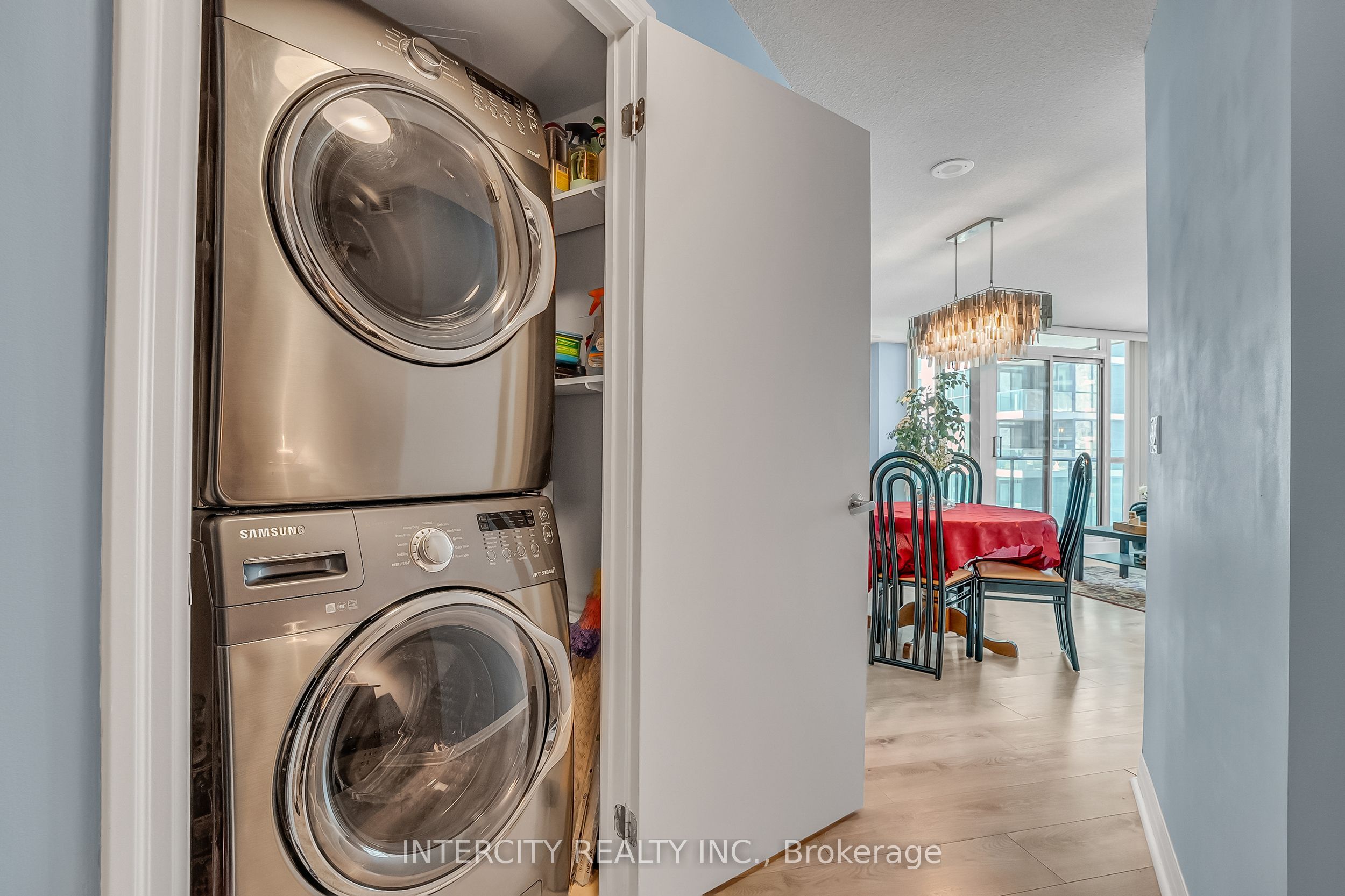 12 Yonge Street 1010 Property Photo 31
