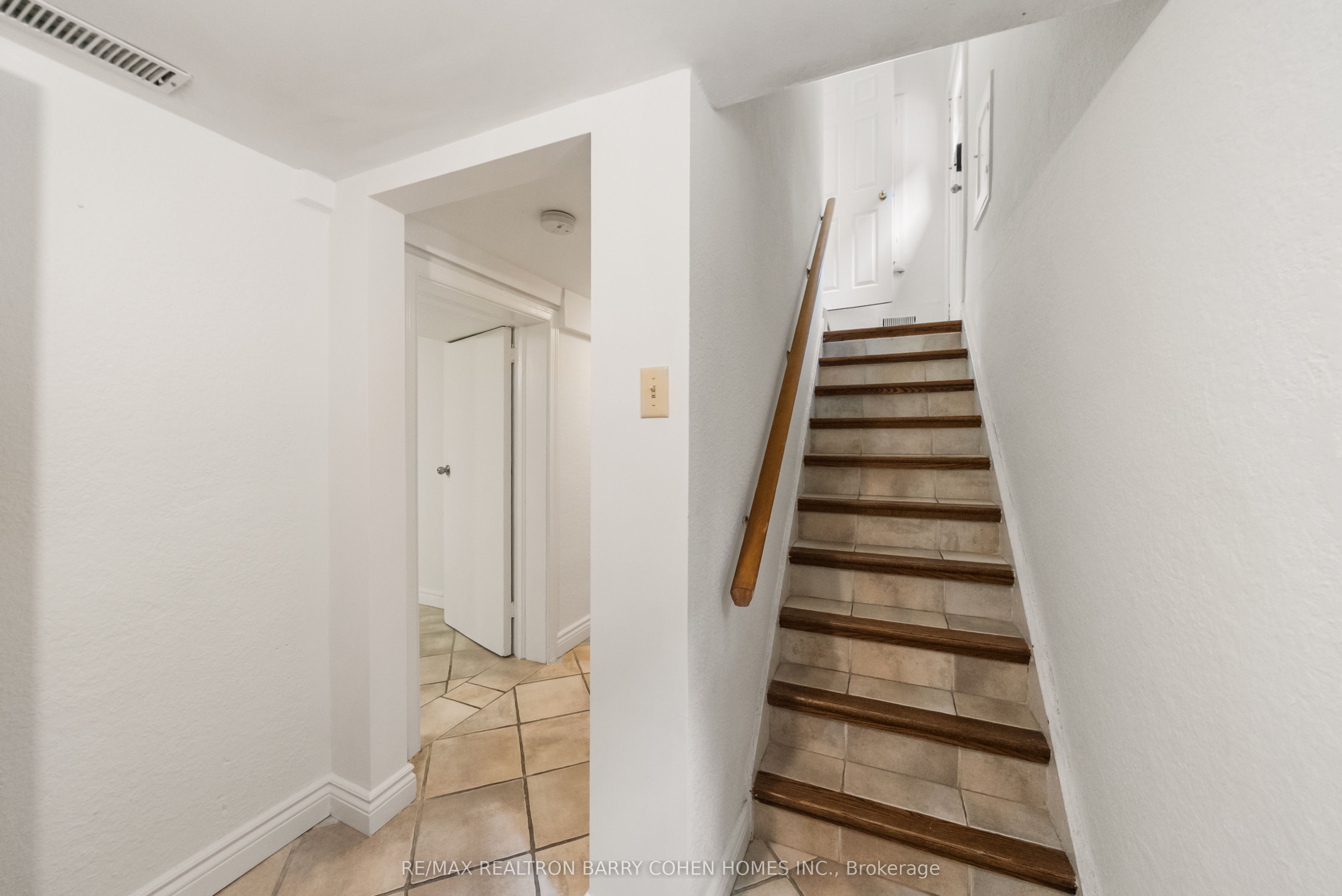 6 Nina Street Property Photo 25