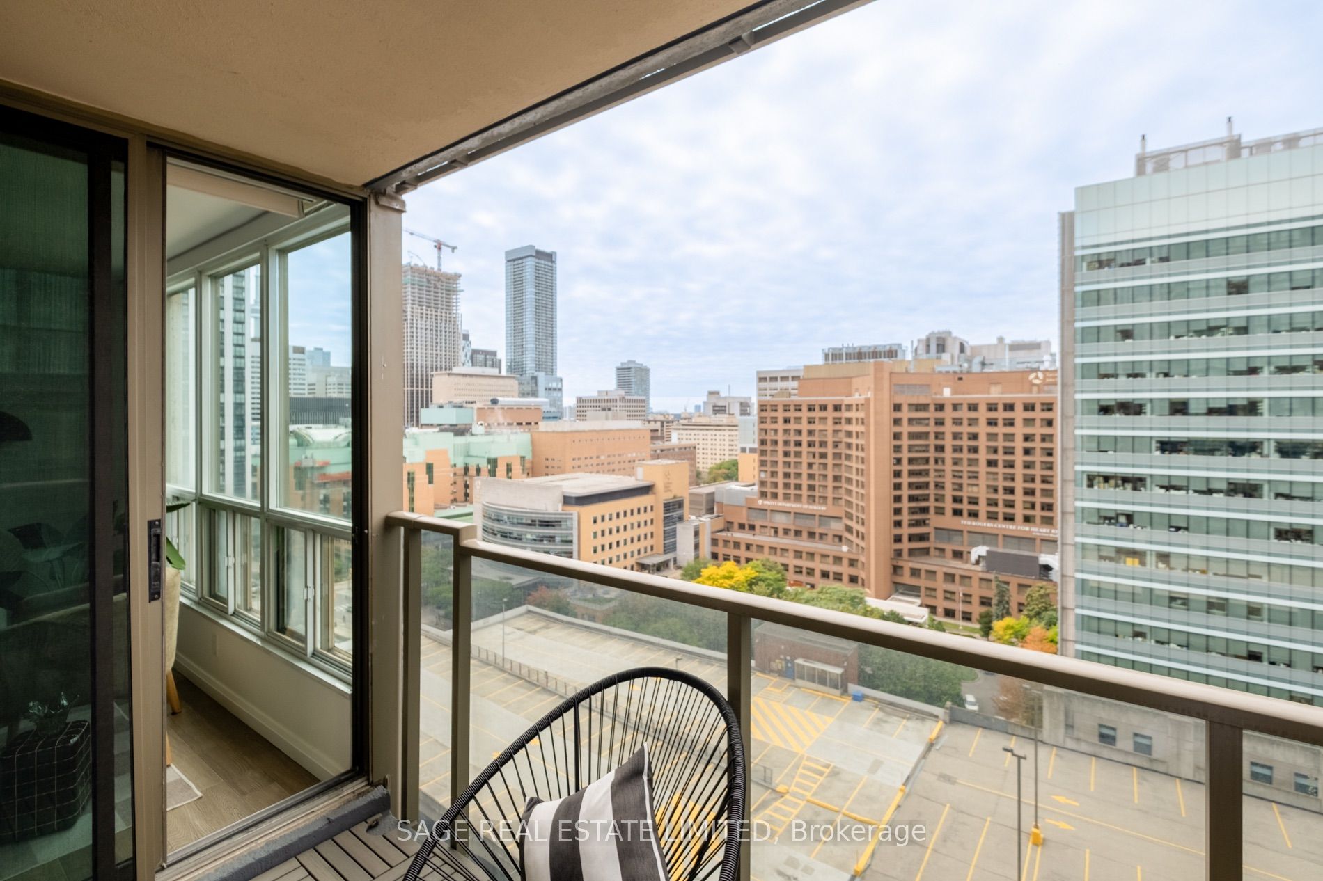 750 Bay Street 2109 Property Photo 10
