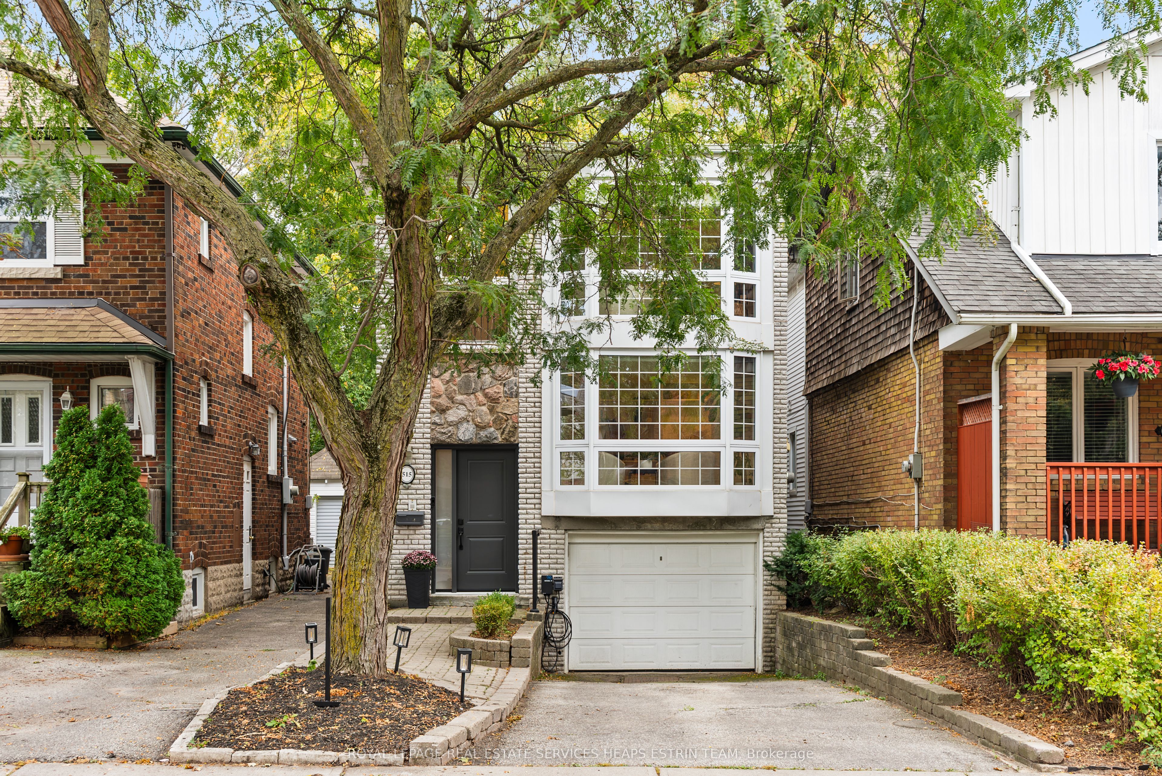 515 Soudan Avenue Property Photo 1