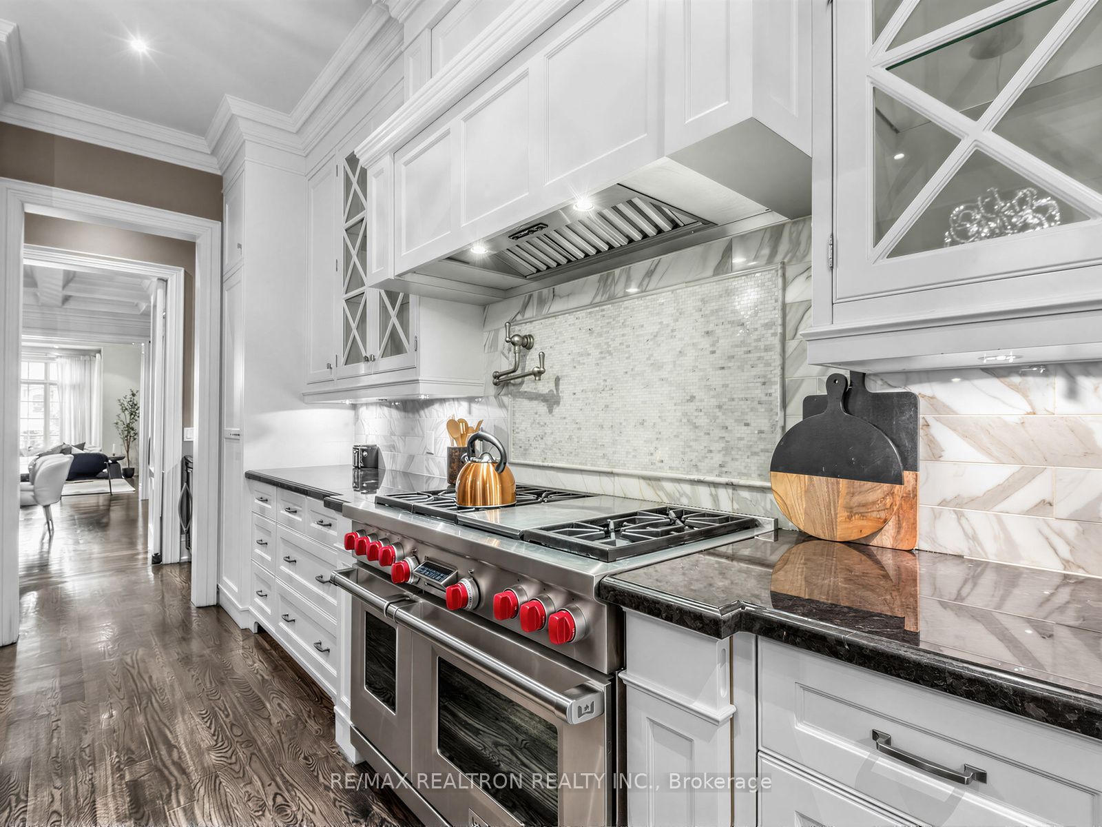 516 Vesta Drive Property Photo 16