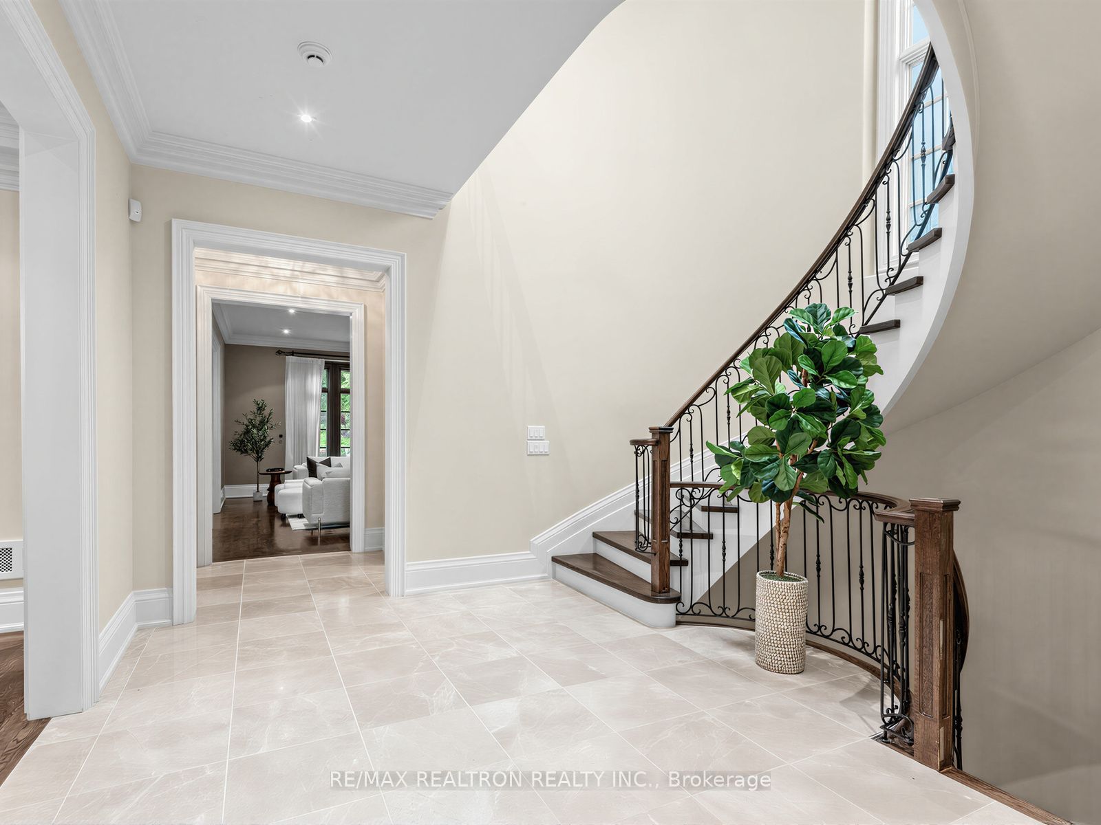 516 Vesta Drive Property Photo 23