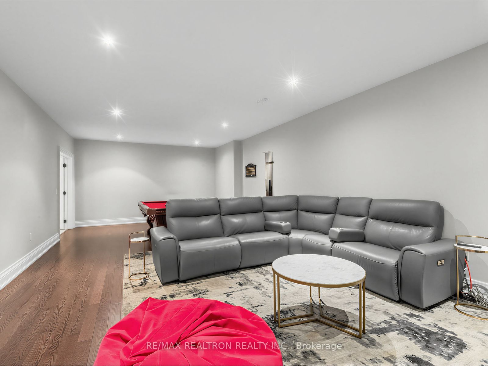 516 Vesta Drive Property Photo 42