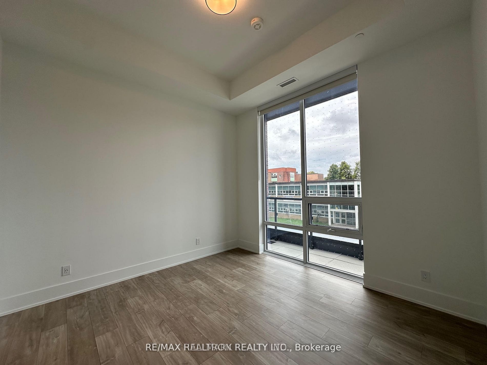 115 Denison Avenue 312 Property Photo 9