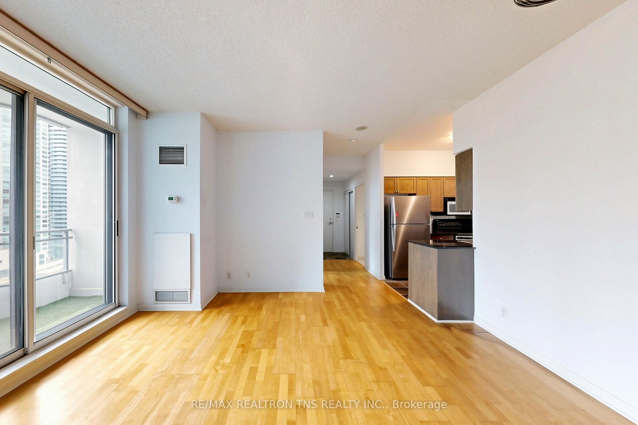 228 Queens Quay W 1501 Property Photo 15
