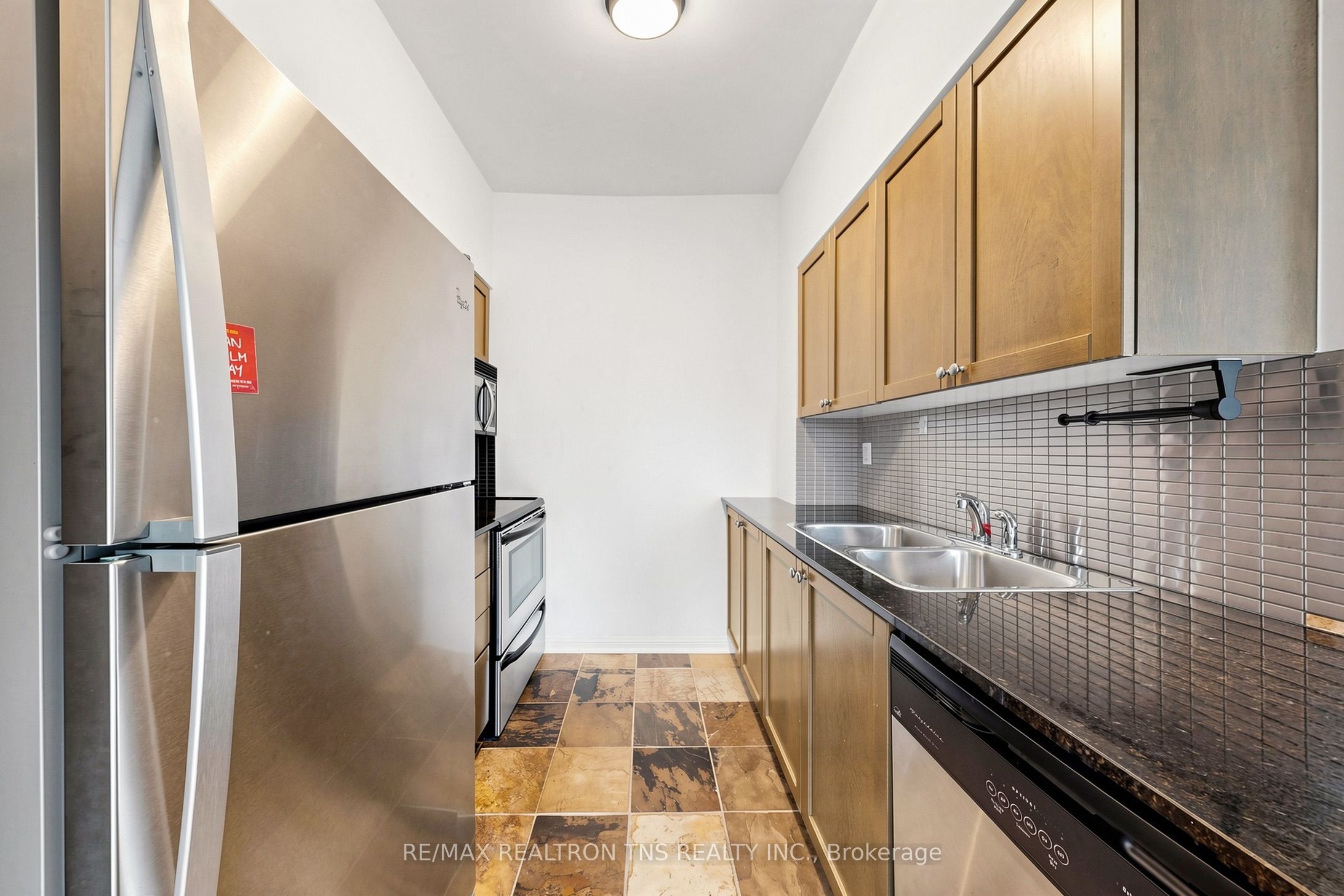 228 Queens Quay W 1501 Property Photo 18