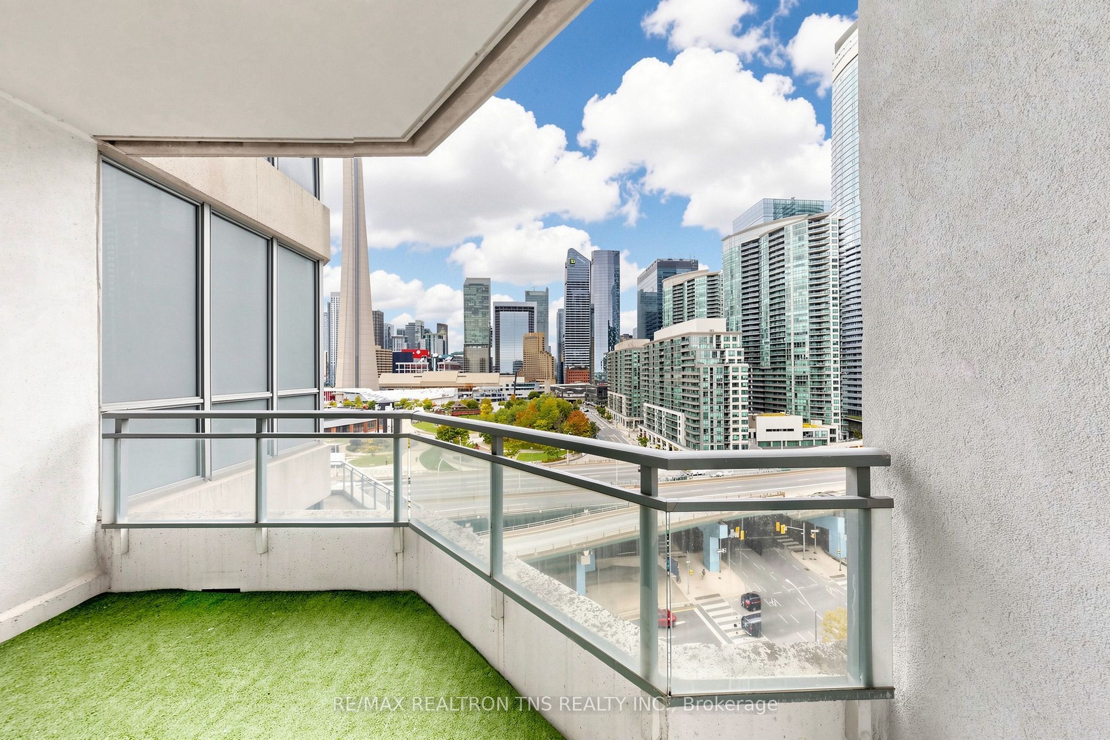 228 Queens Quay W 1501 Property Photo 34