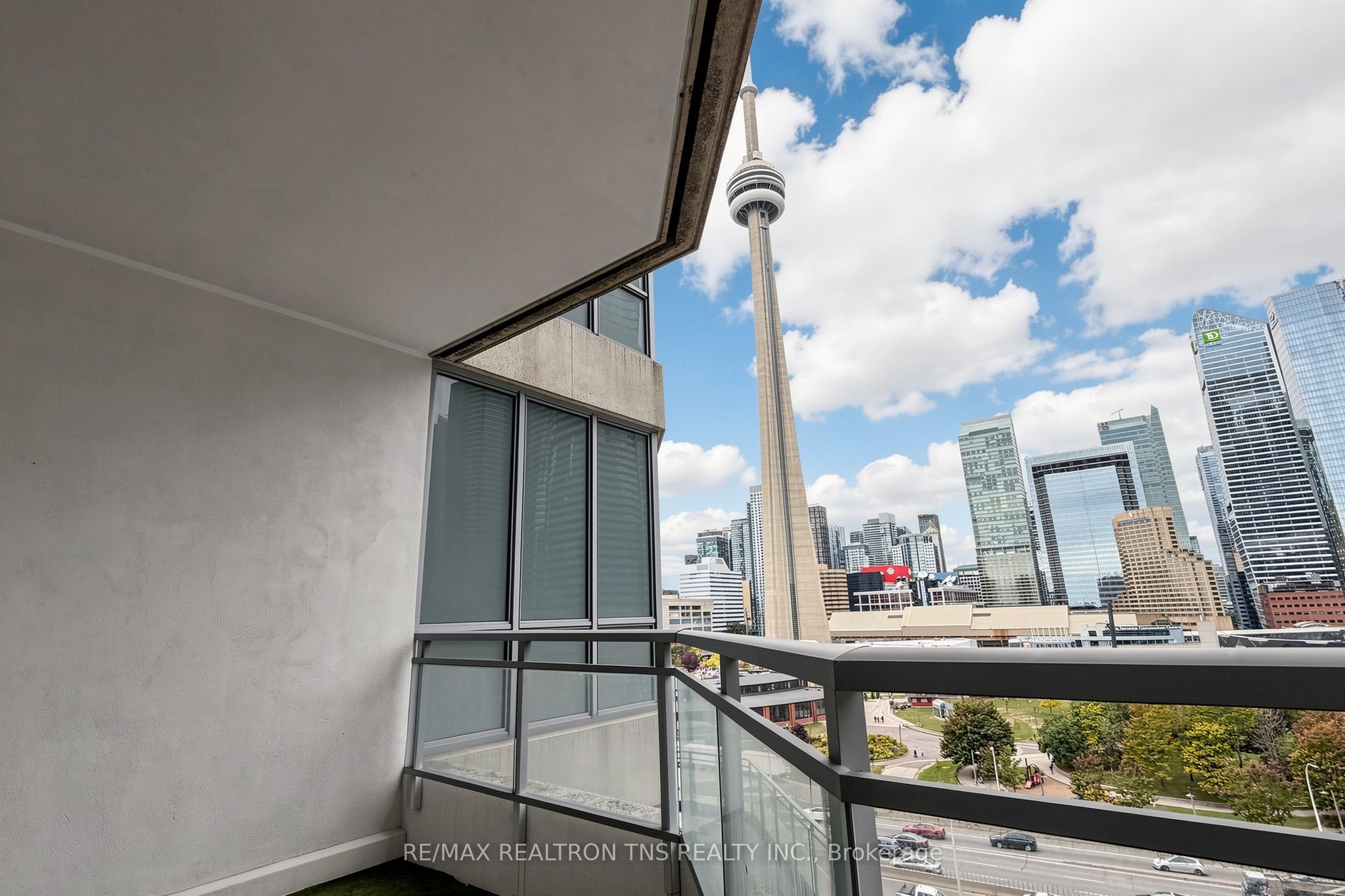228 Queens Quay W 1501 Property Photo 38