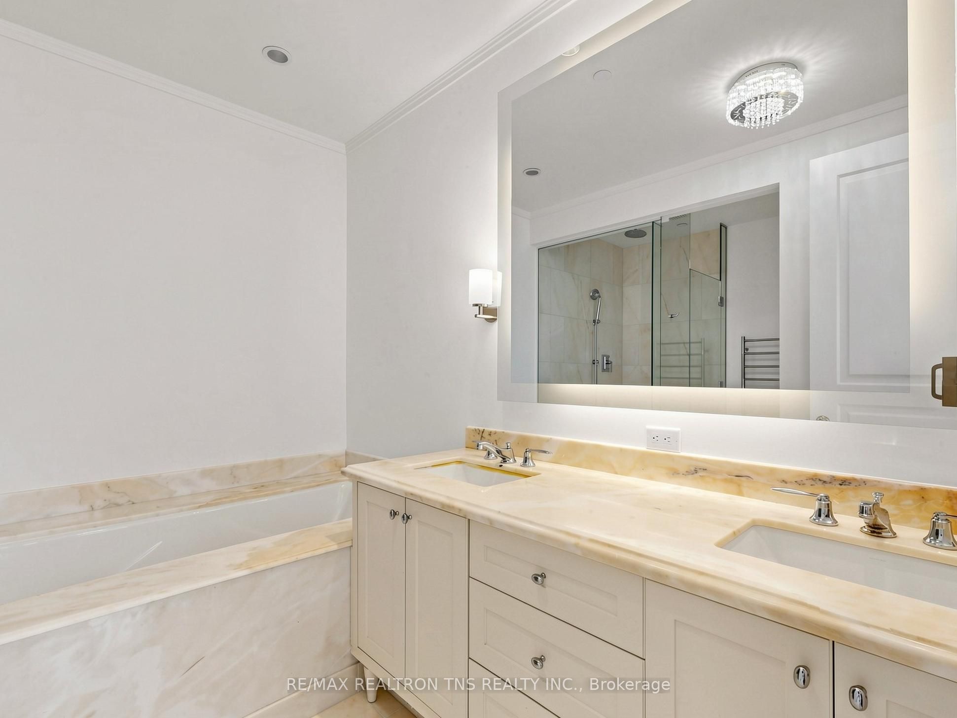 183 Wellington Street W 3803 Property Photo 27