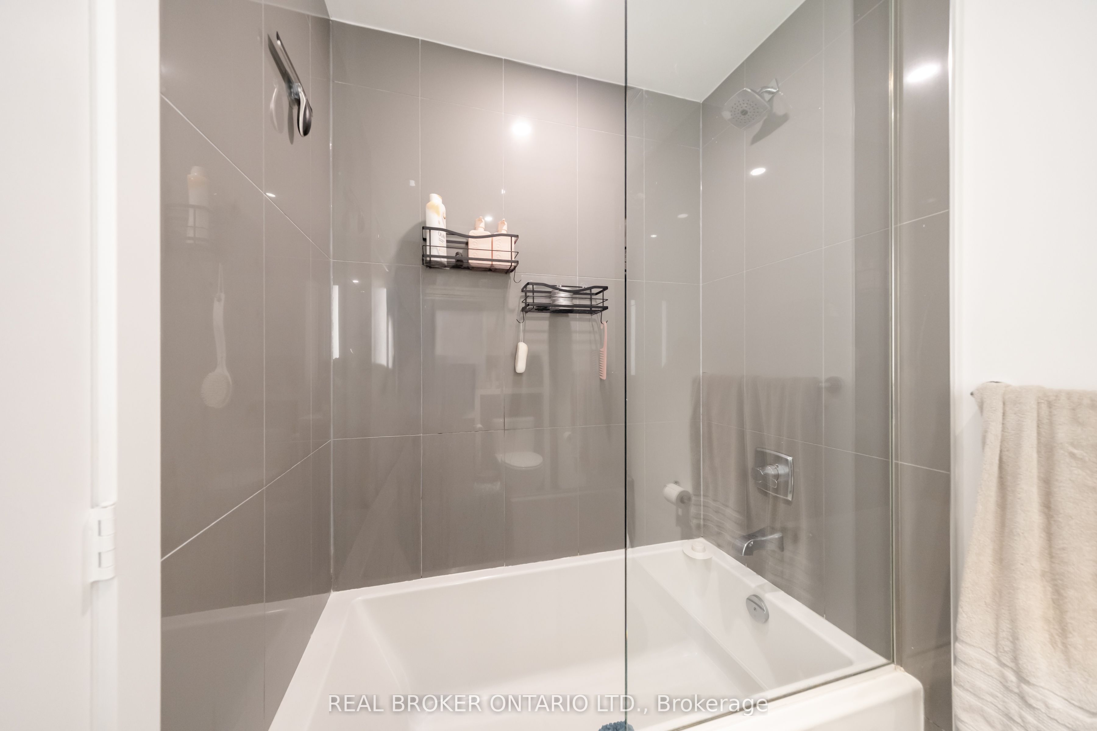 575 Bloor Street E 2108 Property Photo 12