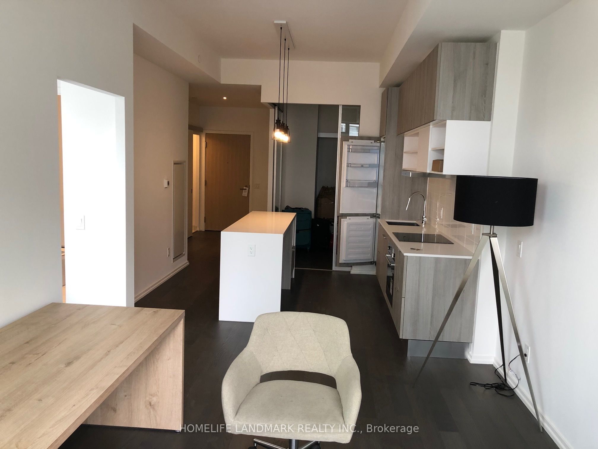 5 Soudan Avenue 1209 Property Photo 4