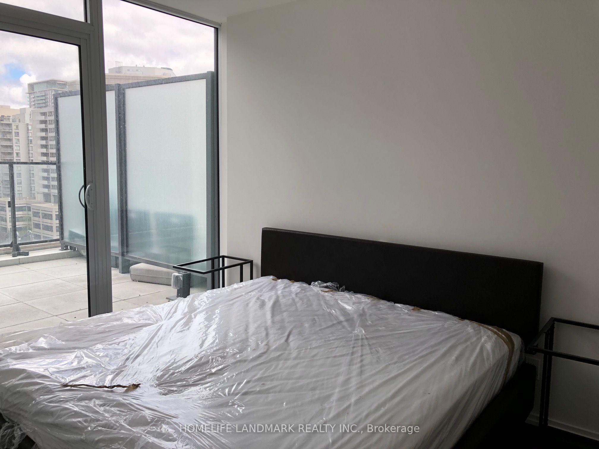 5 Soudan Avenue 1209 Property Photo 9