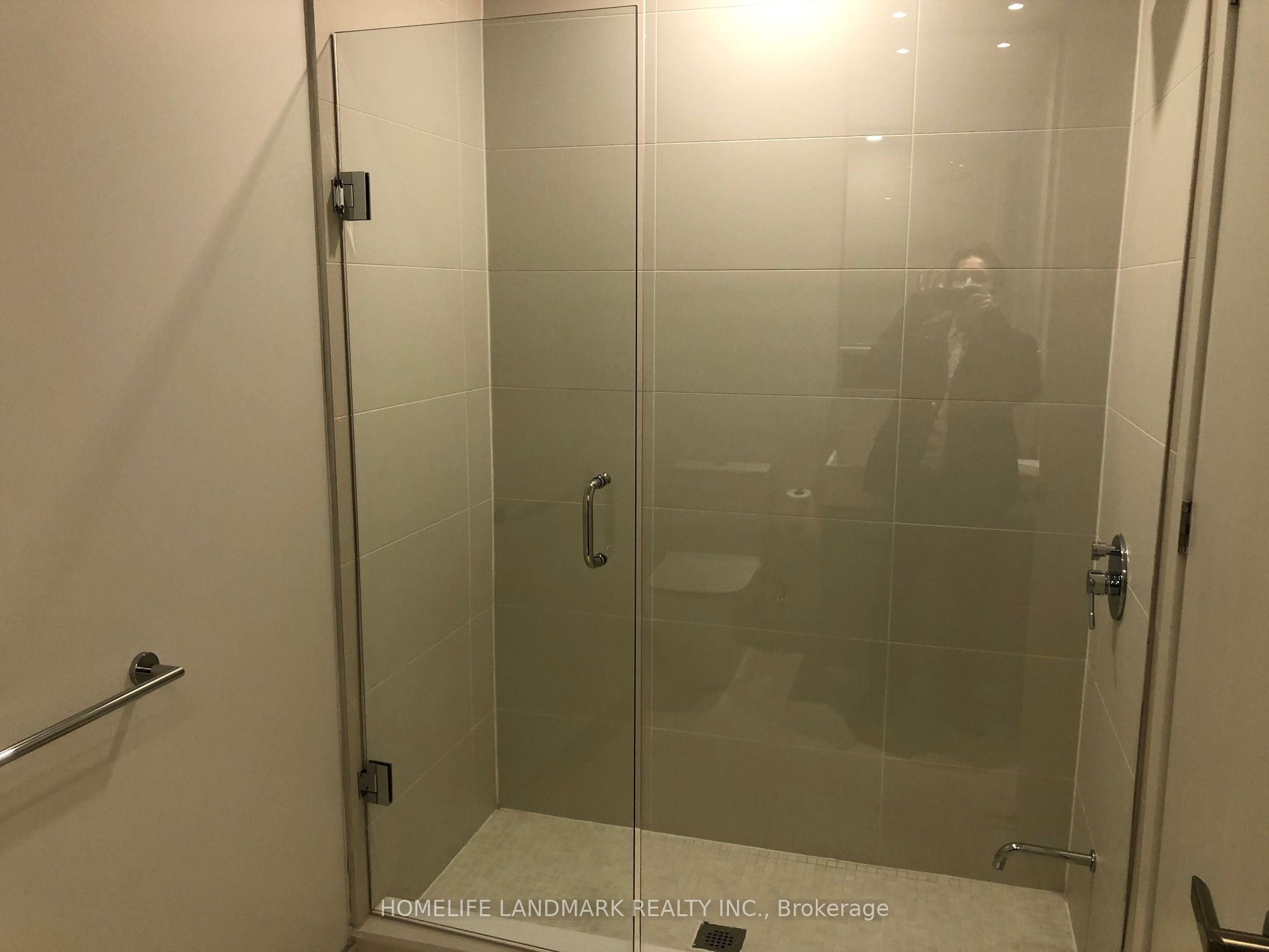 5 Soudan Avenue 1209 Property Photo 14