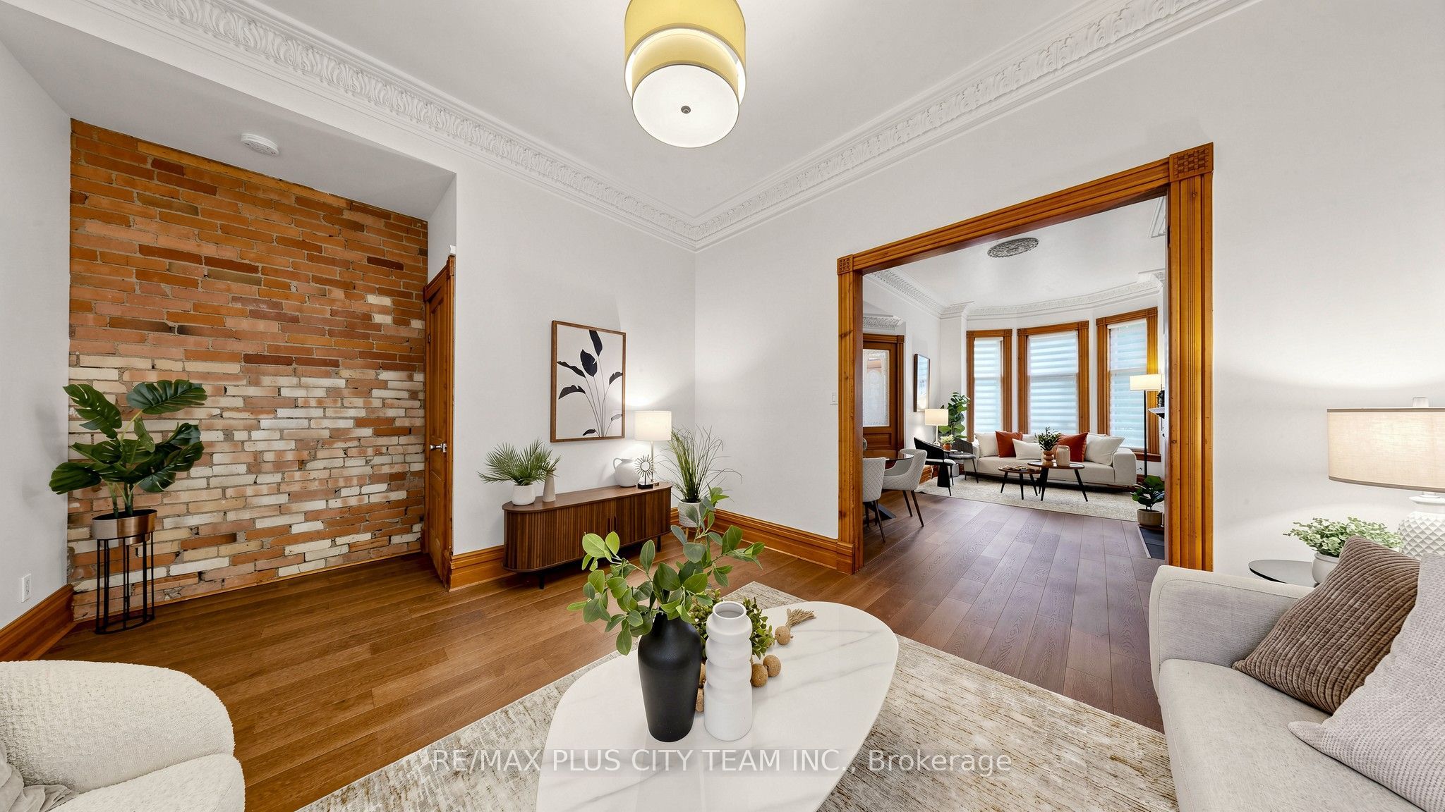 201 Seaton Street Property Photo 14