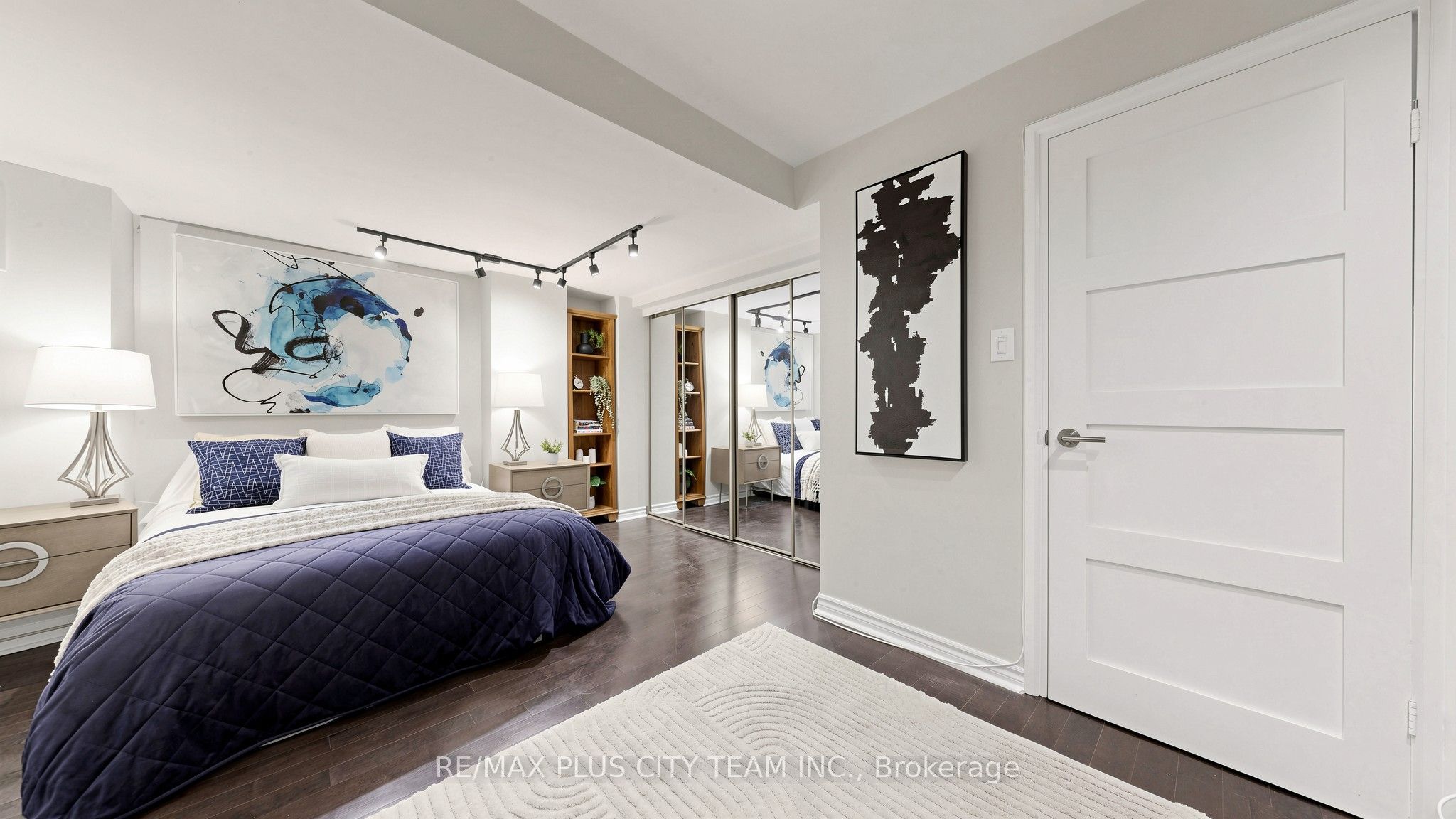 201 Seaton Street Property Photo 23