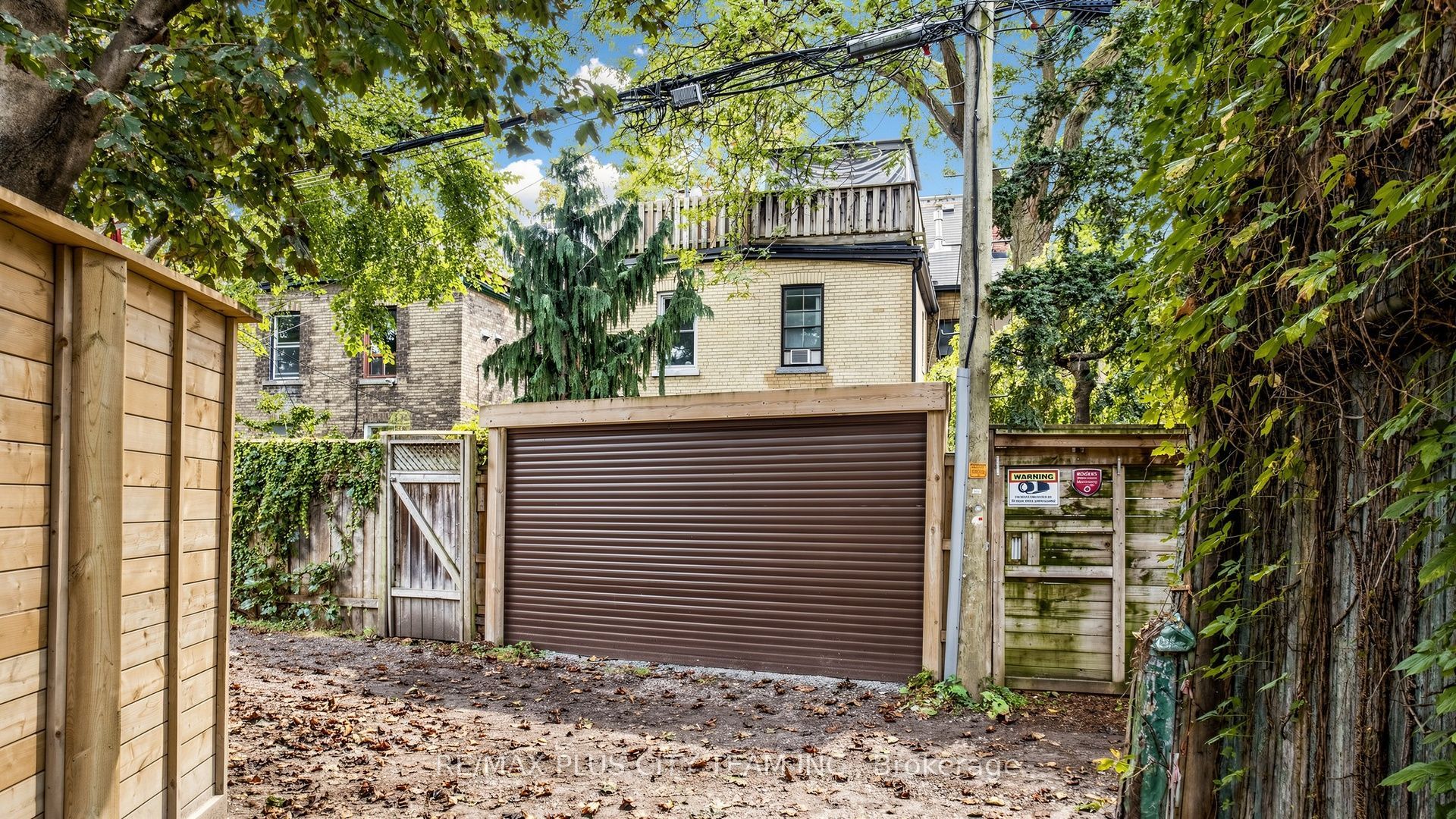 201 Seaton Street Property Photo 32