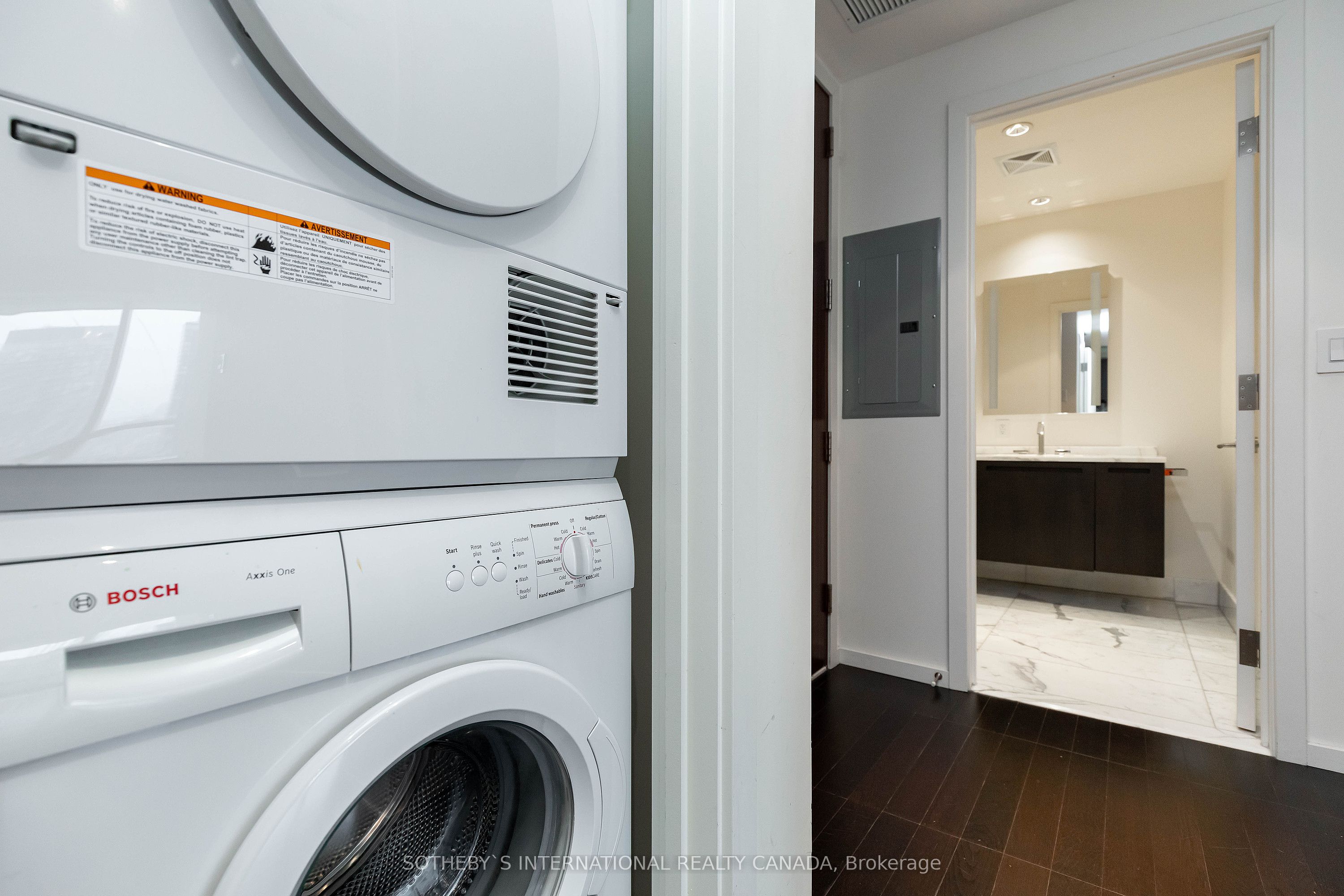180 University Avenue 3002 Property Photo 24