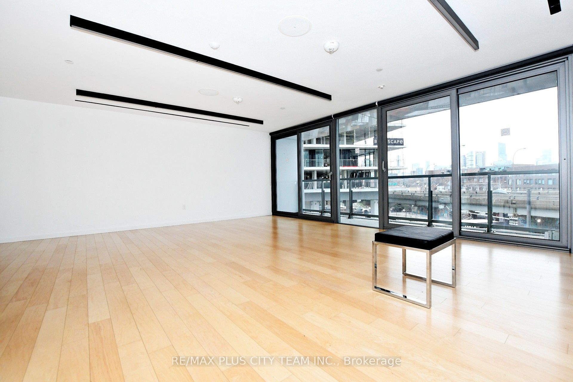 170 Bayview Avenue 301 Property Photo 29