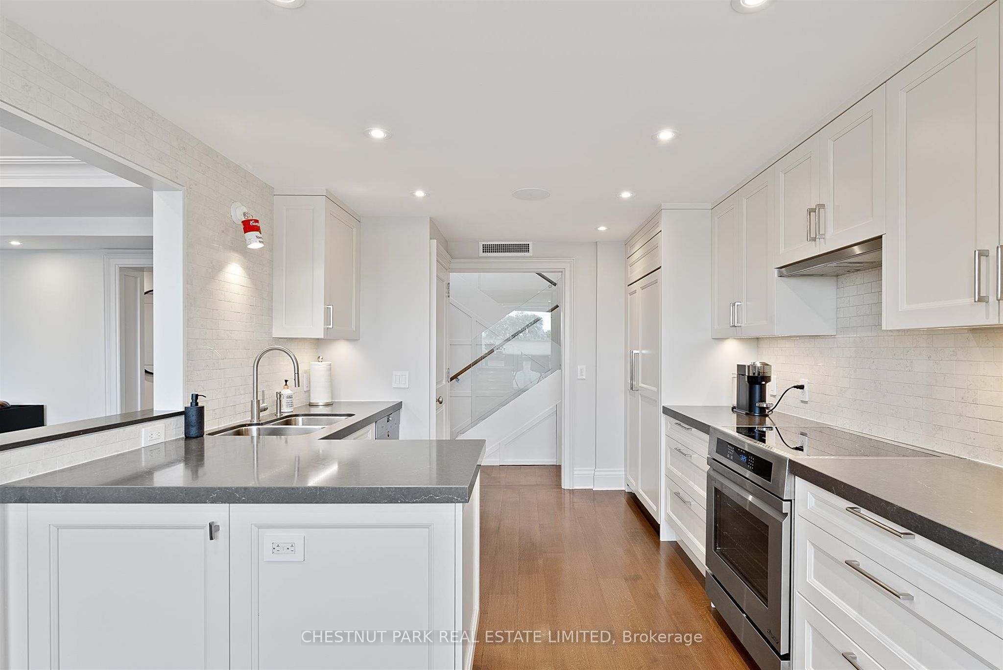 1818 Bayview Avenue 706 Property Photo 6