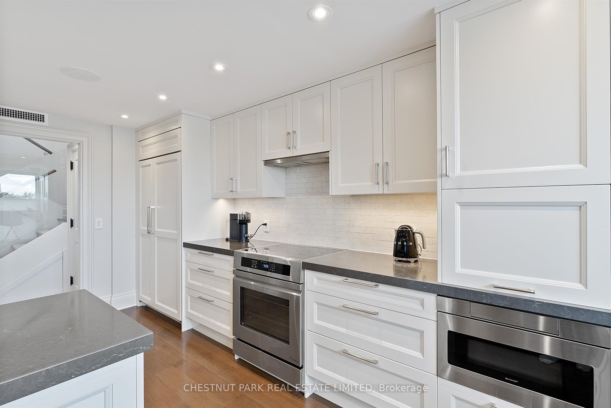 1818 Bayview Avenue 706 Property Photo 7