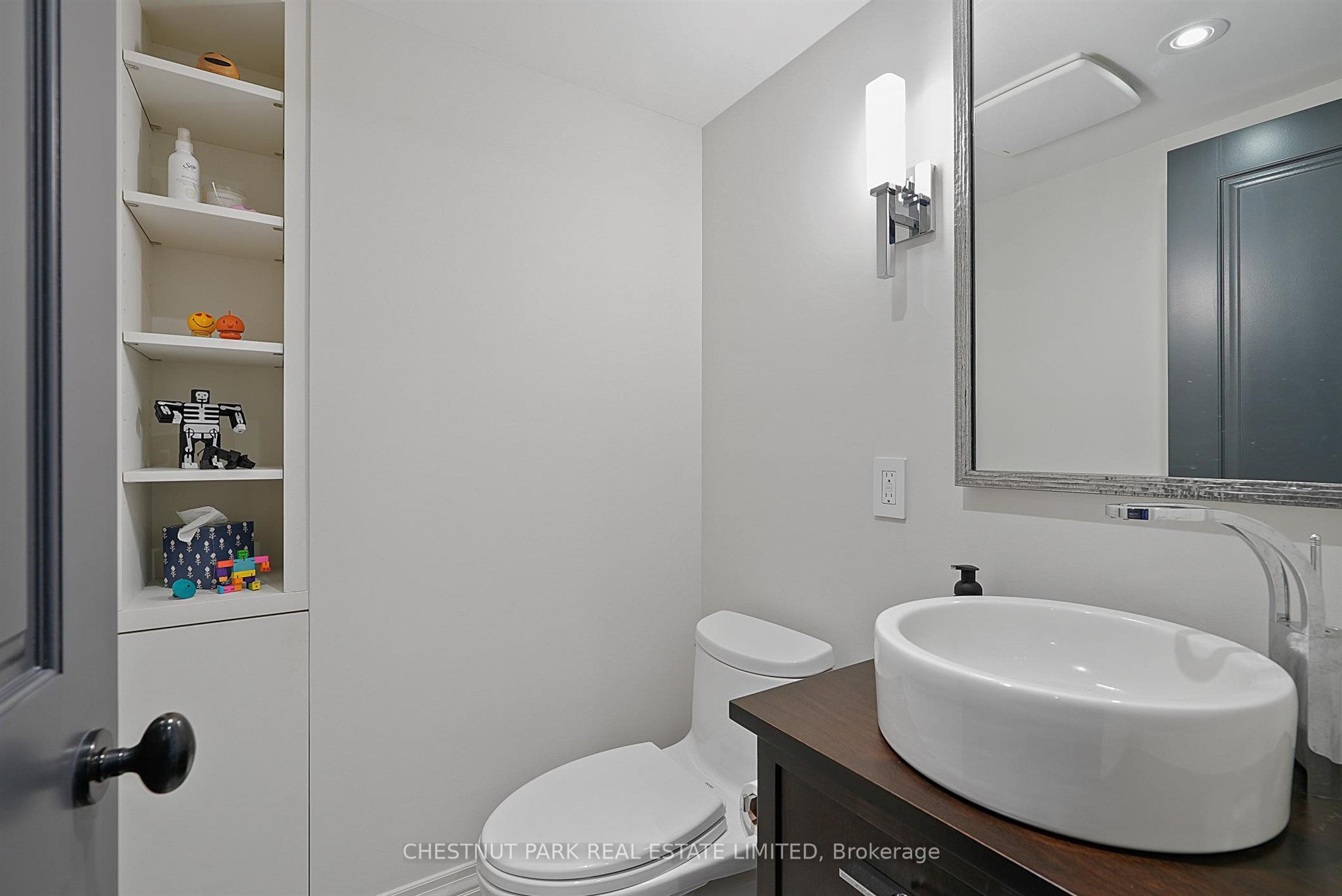 1818 Bayview Avenue 706 Property Photo 21