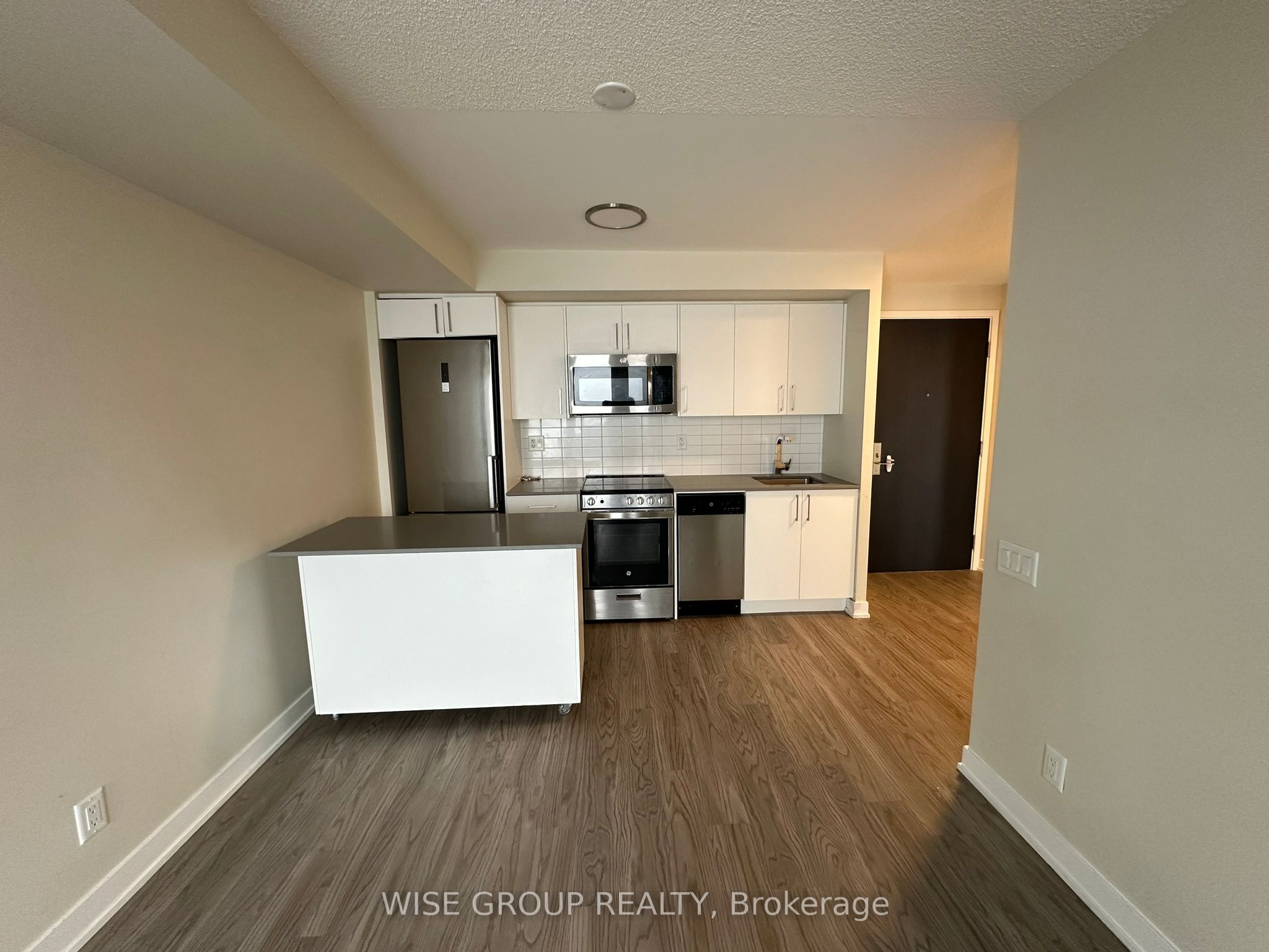 38 Monte Kwinter Court 1005 Property Photo 5