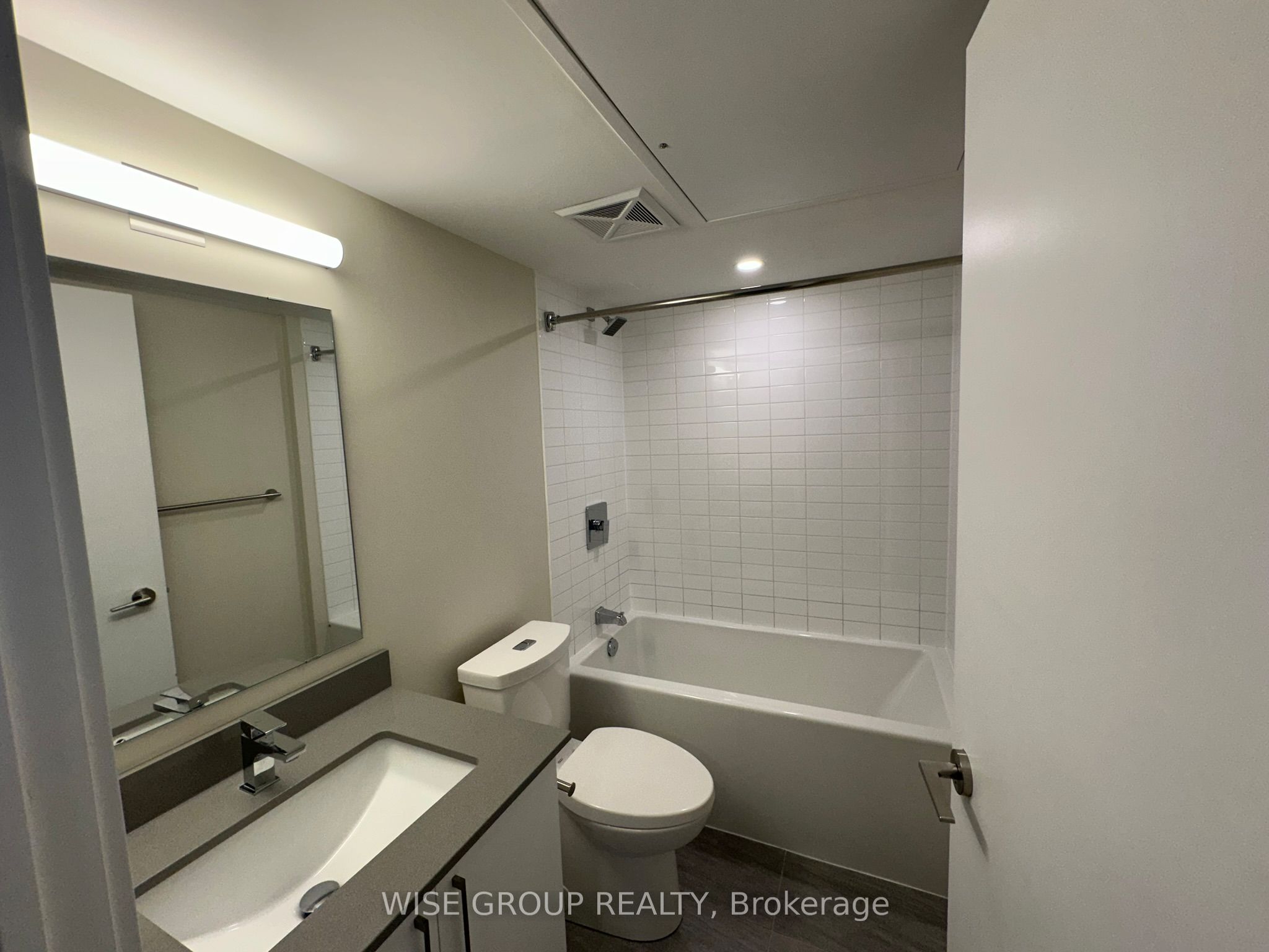 38 Monte Kwinter Court 1005 Property Photo 14