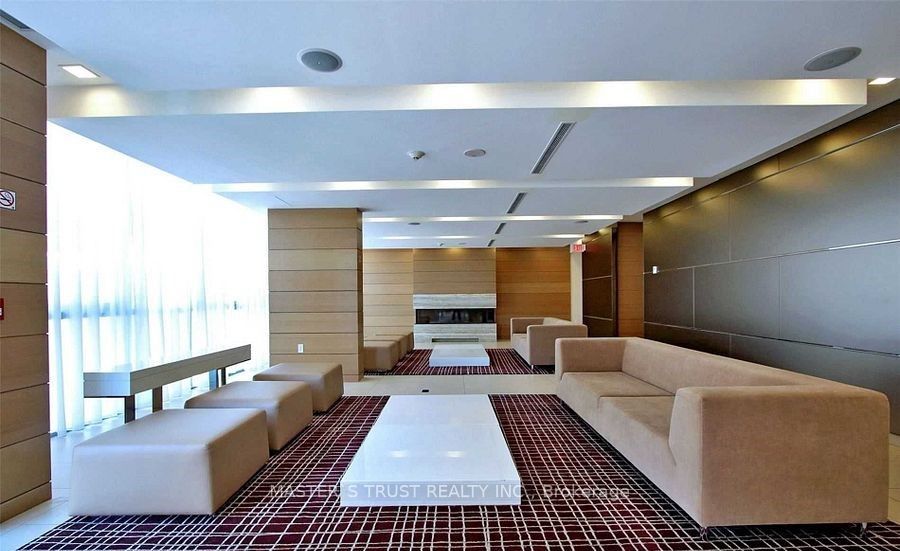 39 Queens Quay E 731 Property Photo 6