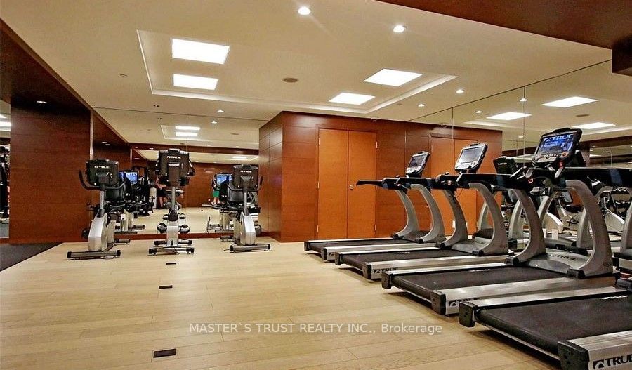 39 Queens Quay E 731 Property Photo 7