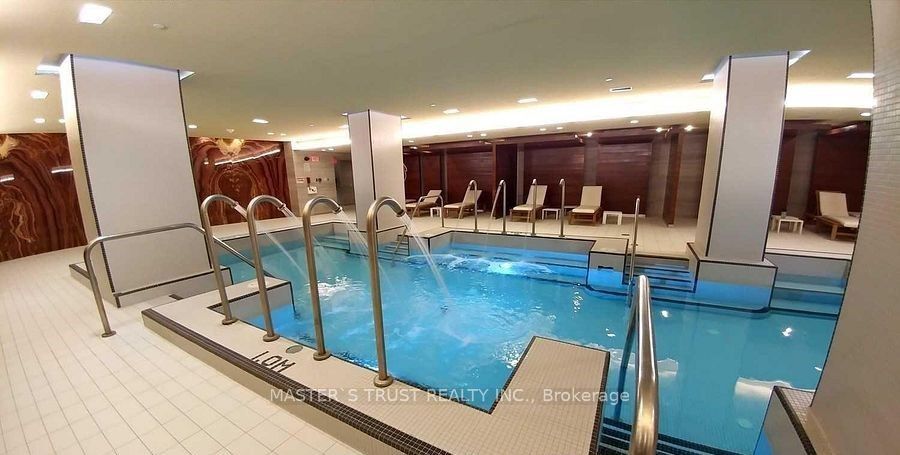 39 Queens Quay E 731 Property Photo 8