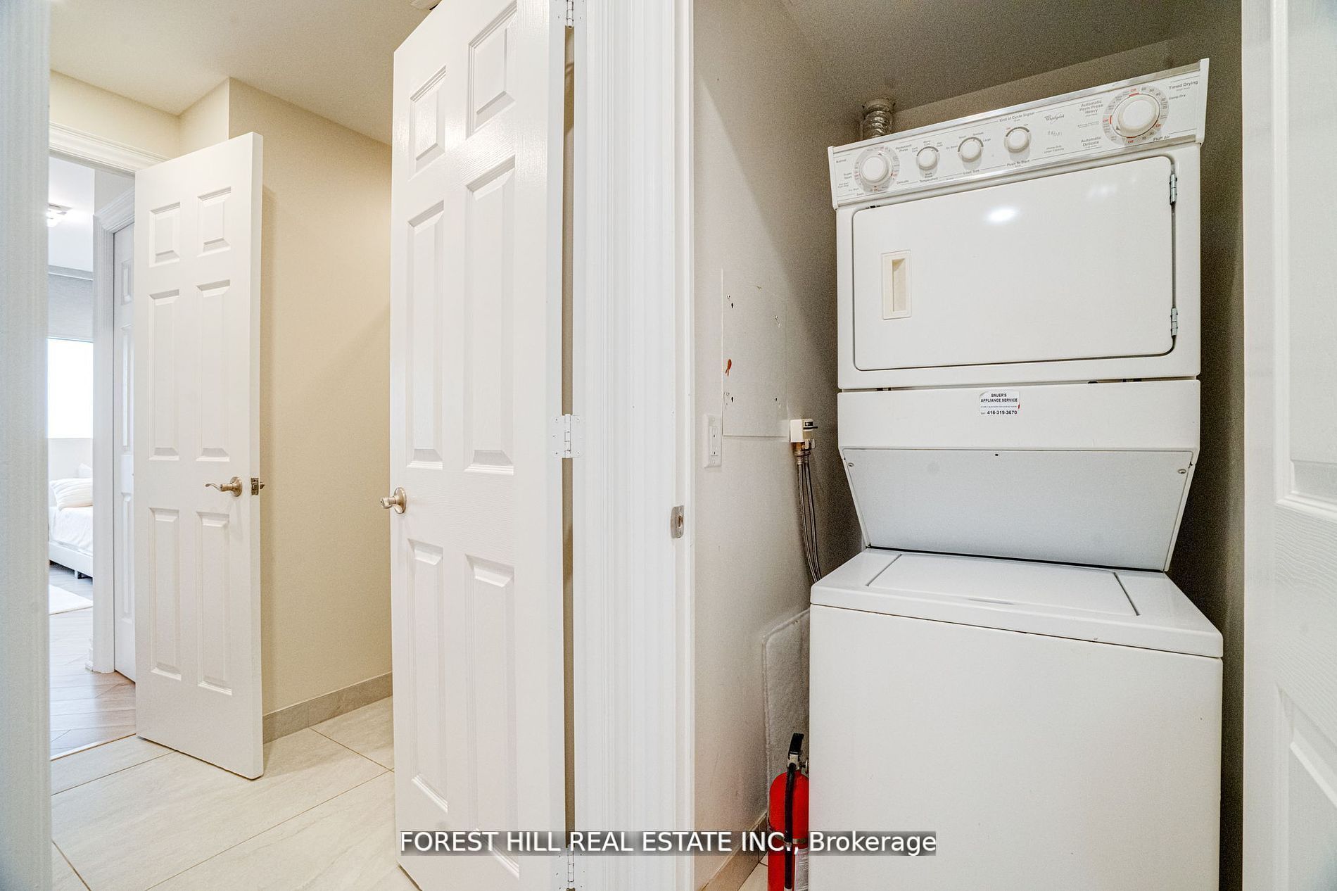 78 Harrison Garden Boulevard 2403 Property Photo 18