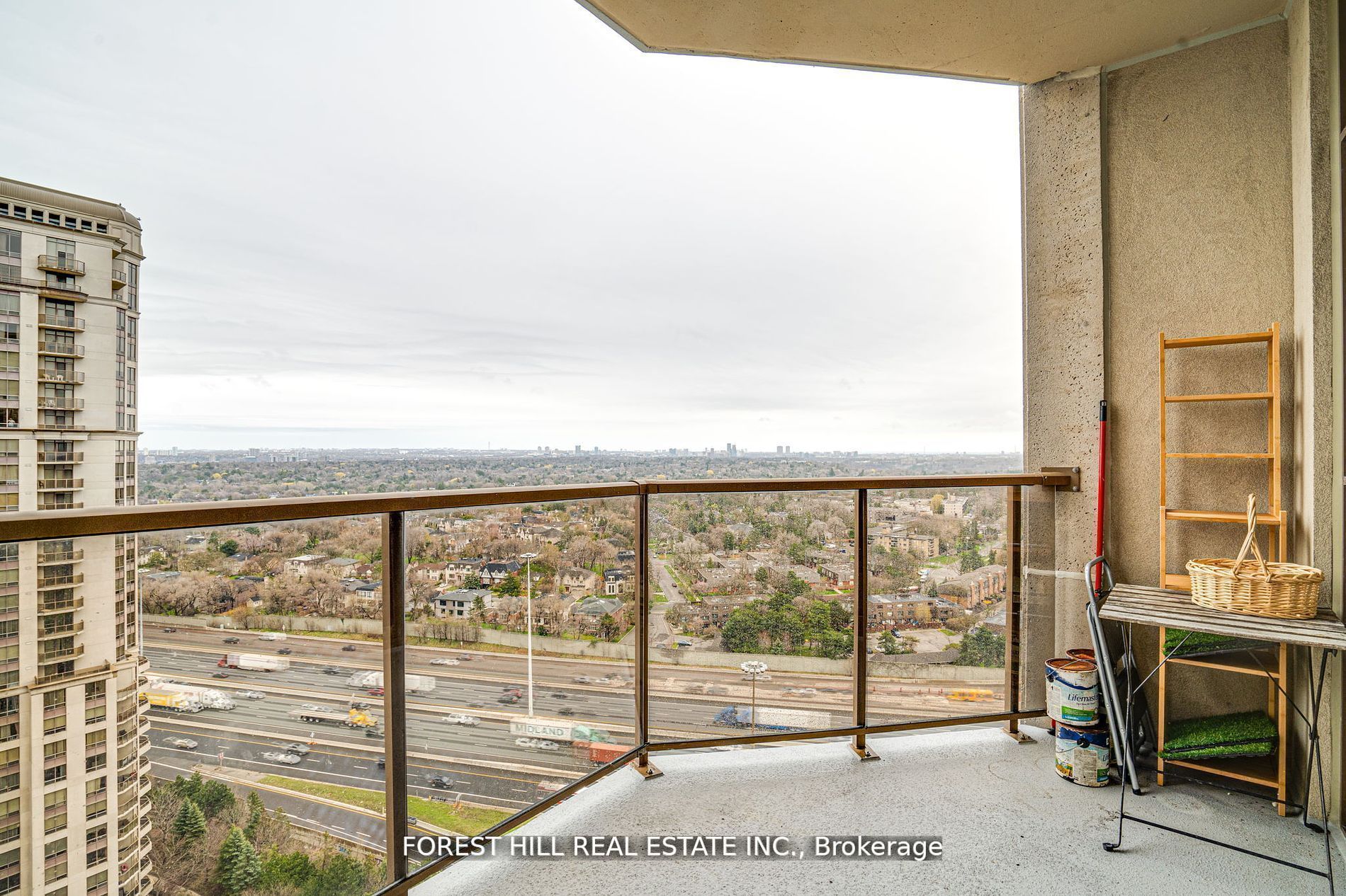 78 Harrison Garden Boulevard 2403 Property Photo 28