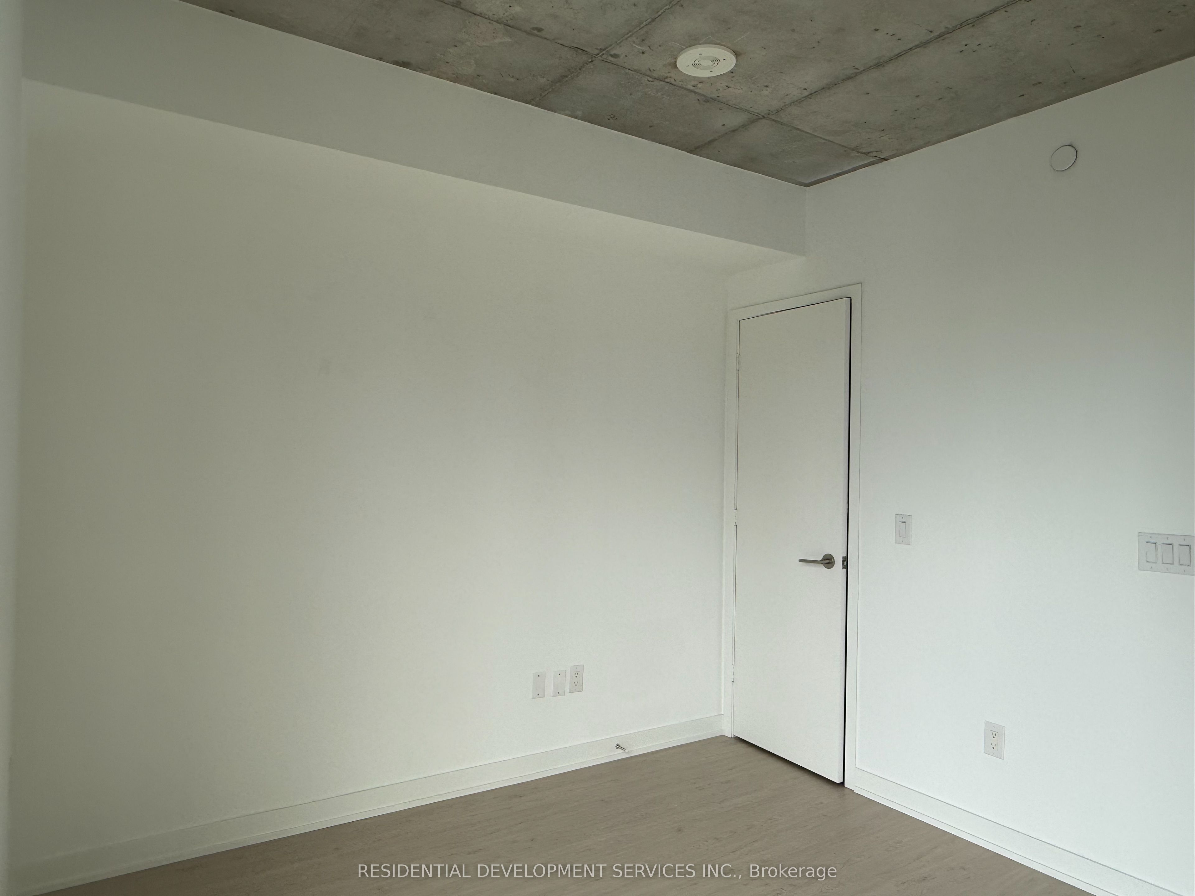 65 Mutual Street 3005 Property Photo 5