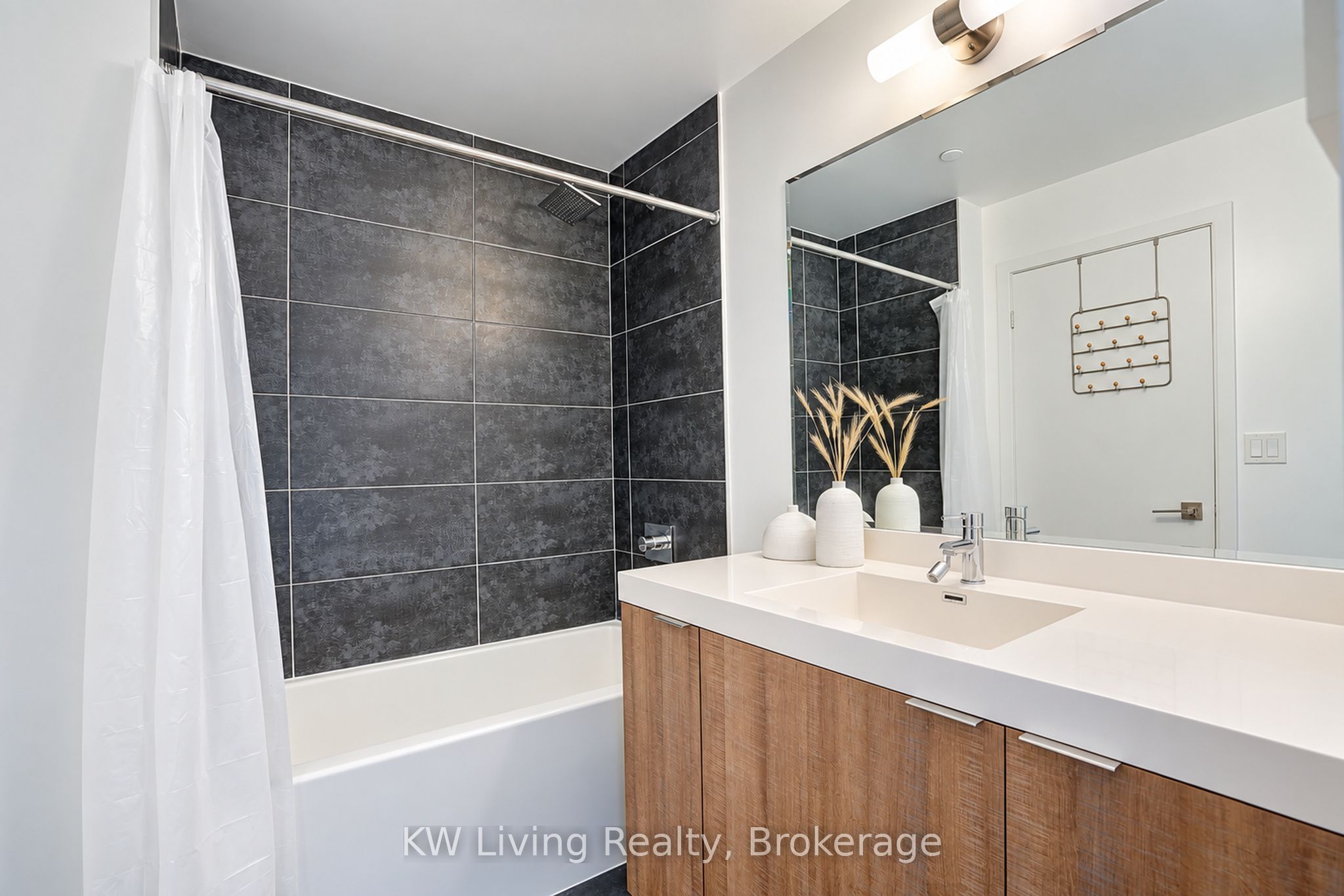 621 Sheppard Avenue E 220 Property Photo 15