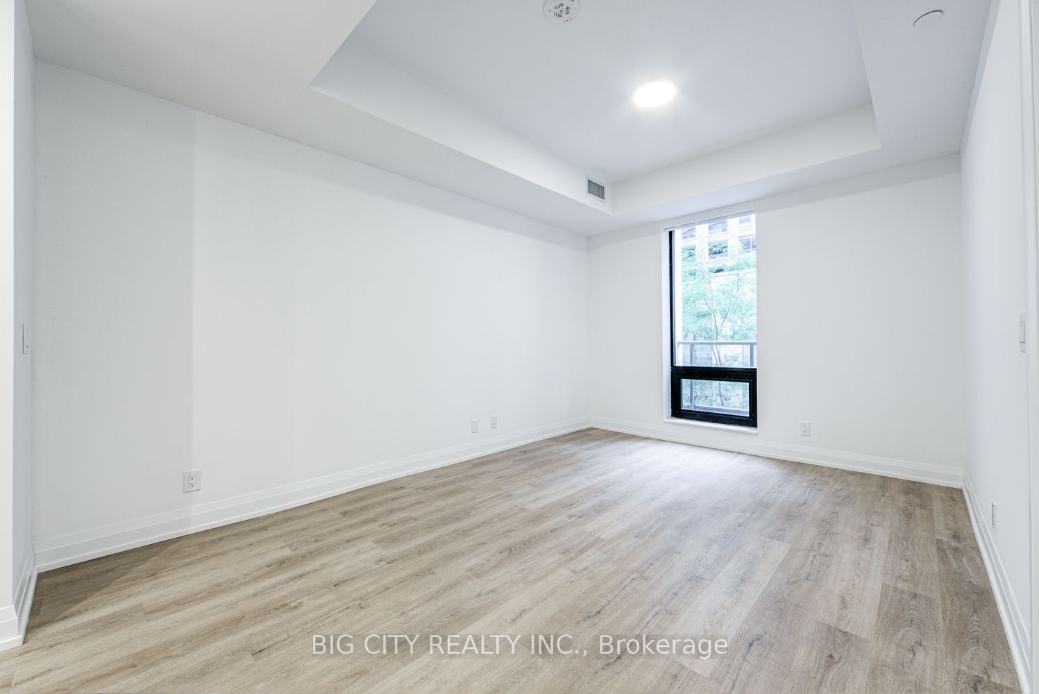 36 Brentcliffe Road M05 Property Photo 17
