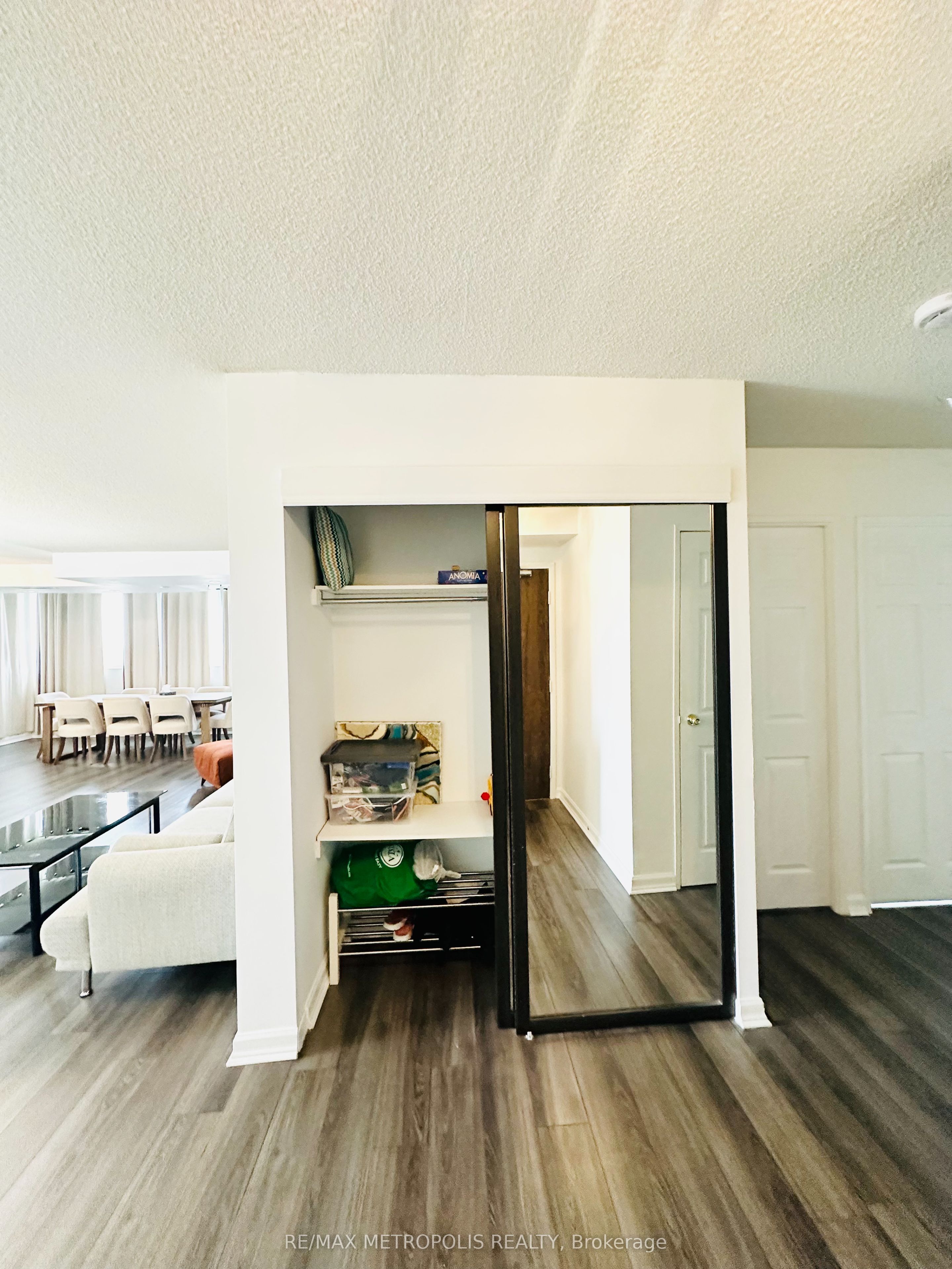80 Antibes Drive 1207 Property Photo 24