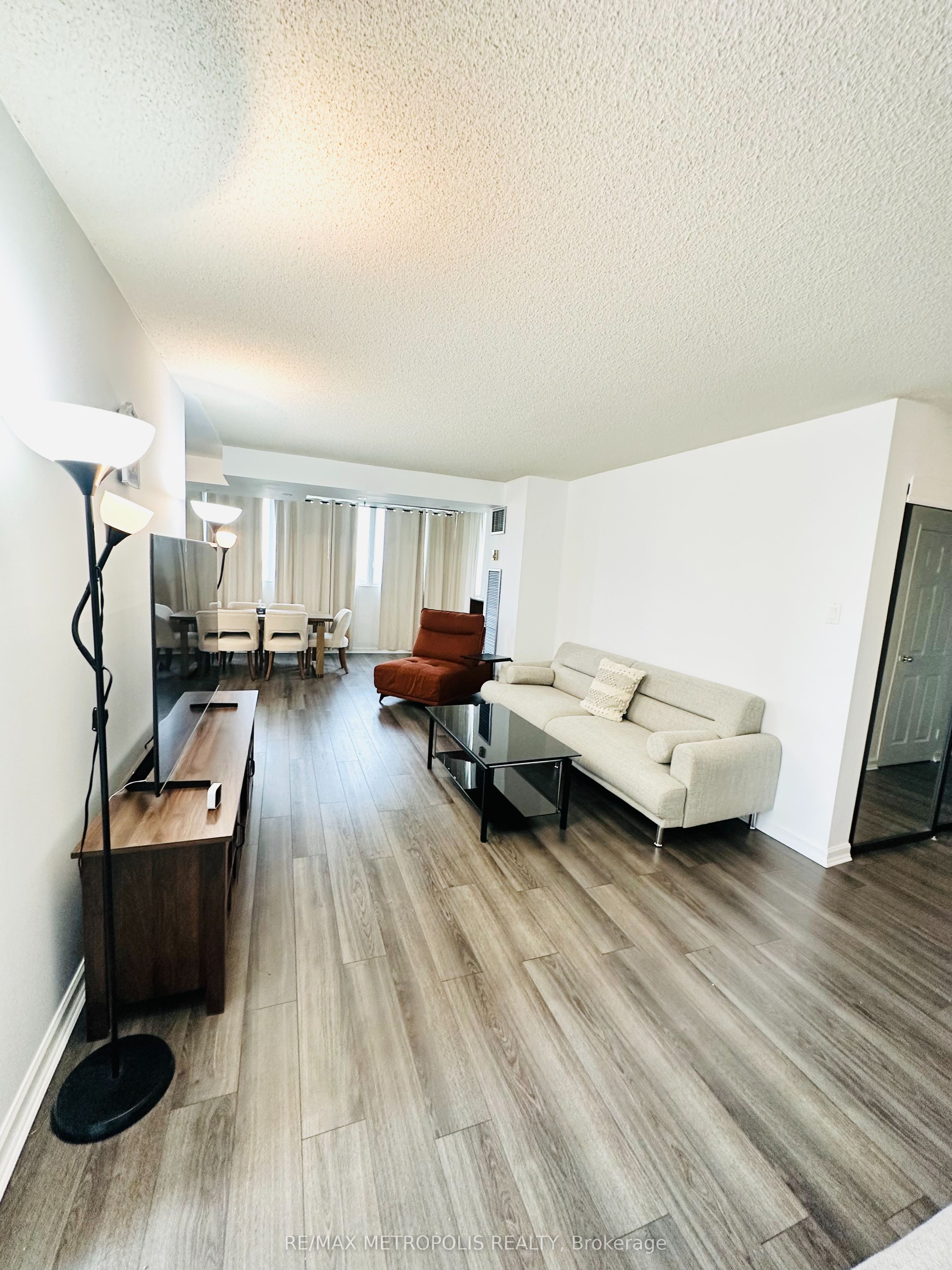 80 Antibes Drive 1207 Property Photo 45