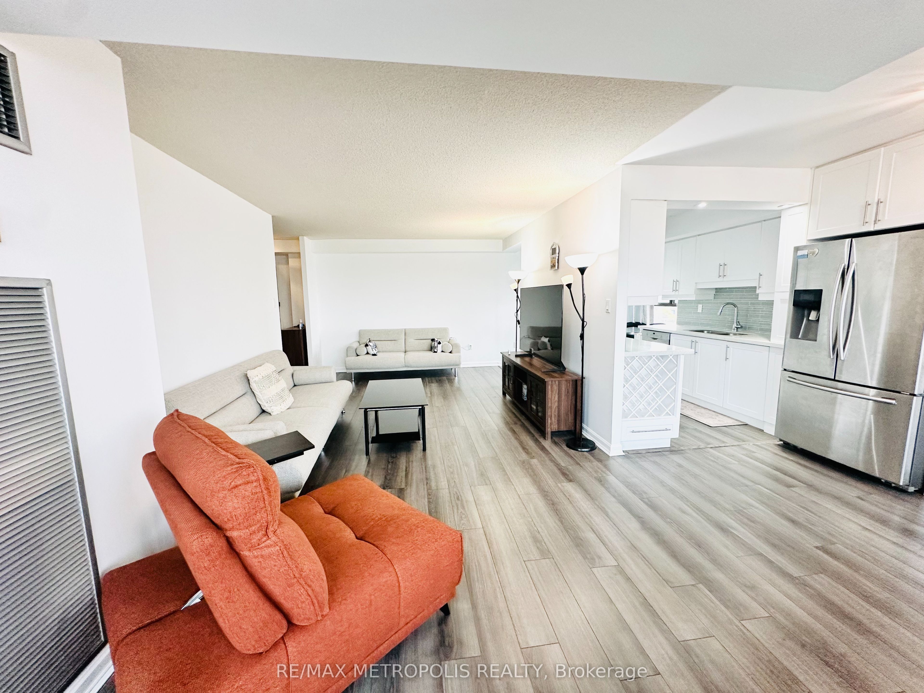 80 Antibes Drive 1207 Property Photo 49