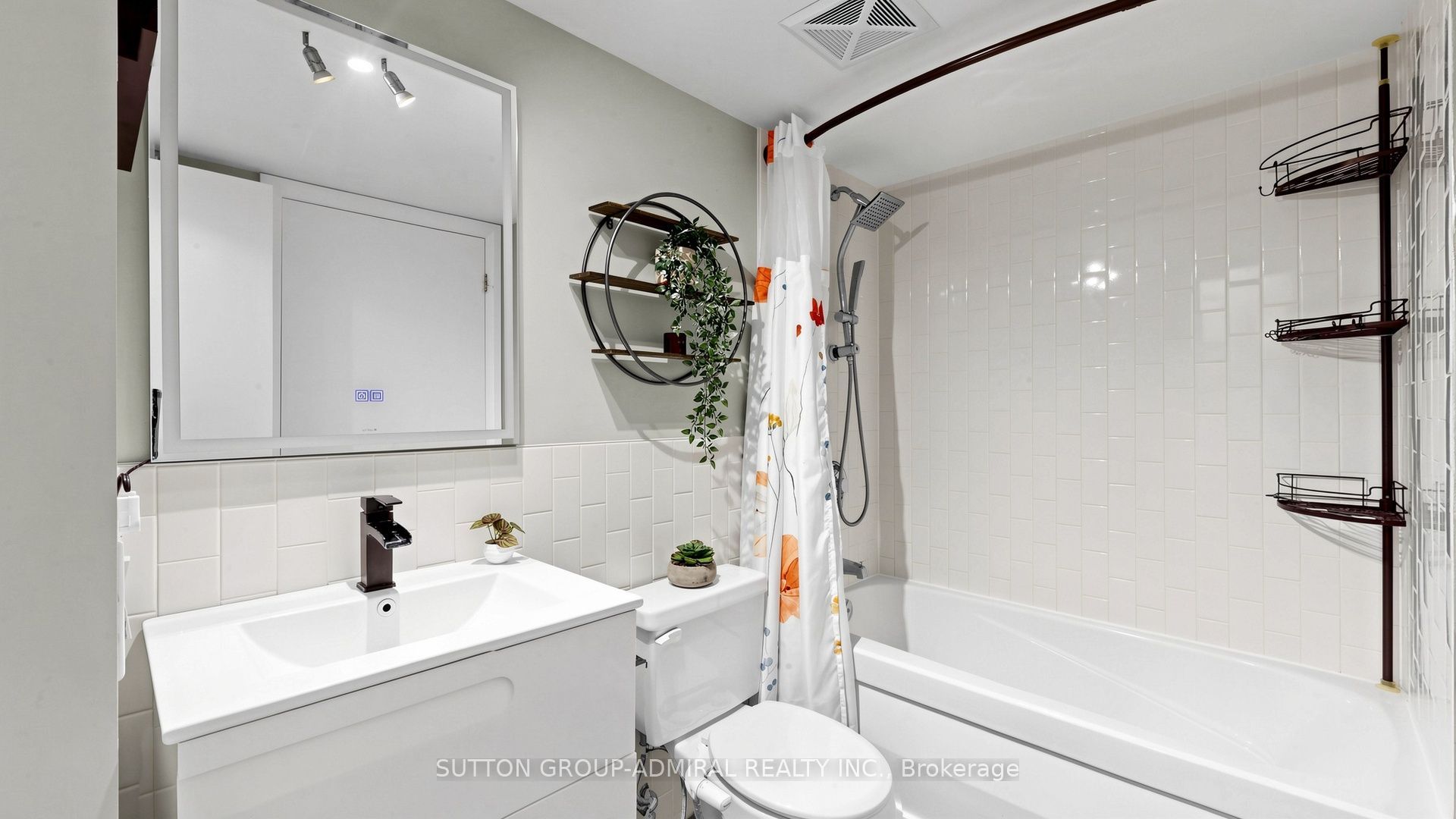 111 Elizabeth Street 922 Property Photo 18