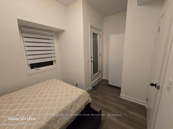 9 Spruce Pines Crescent Room 5 Property Photo 3