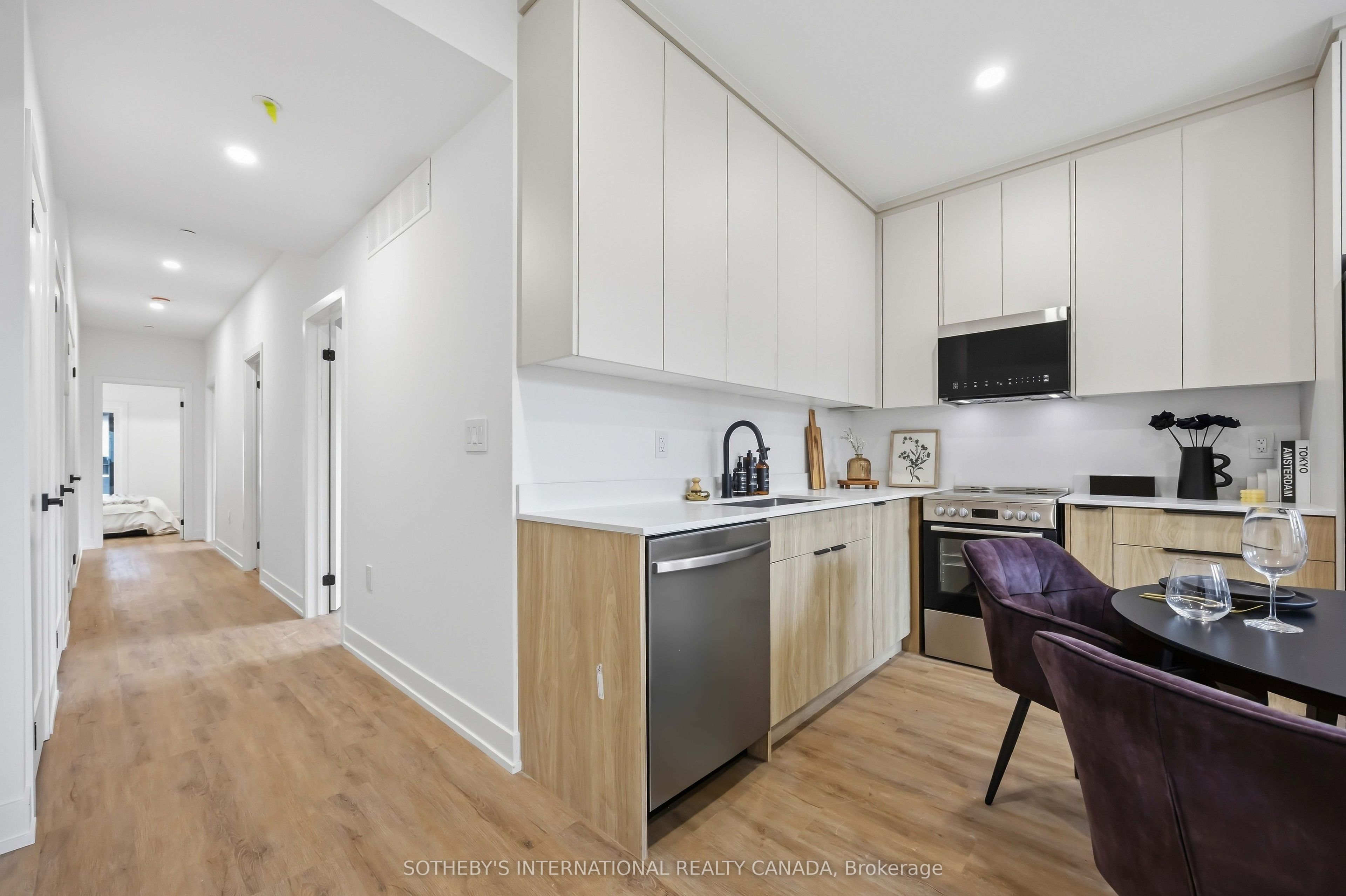 207 Connaught Avenue 1 Property Photo 8