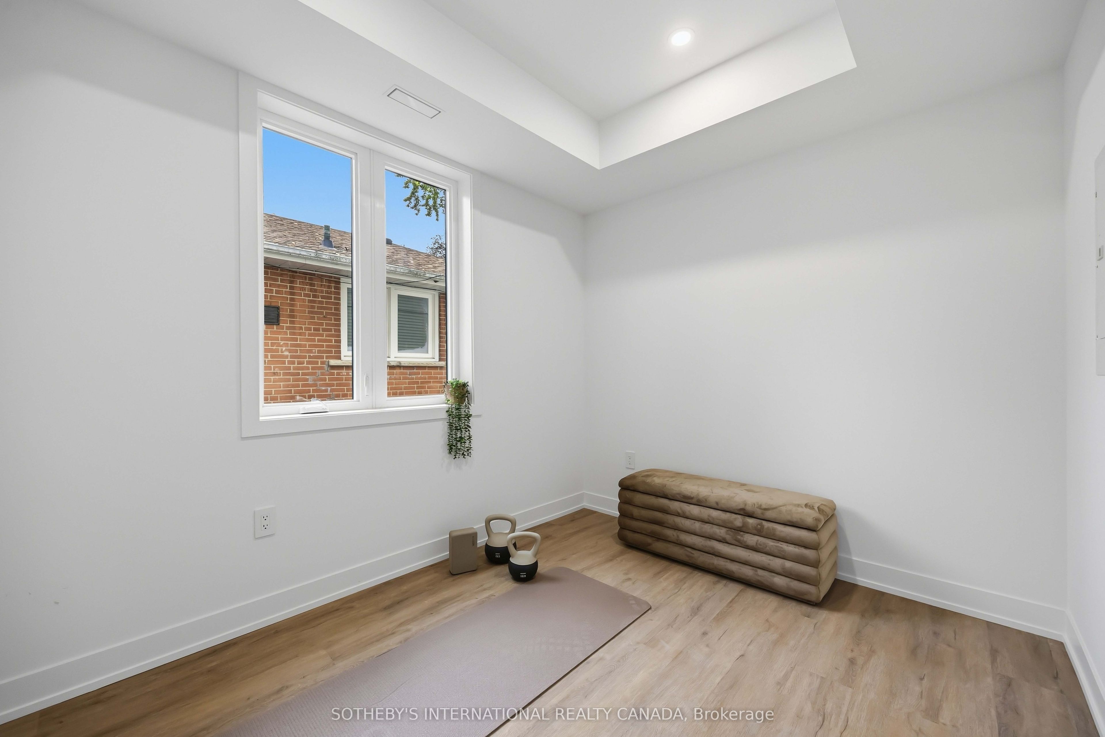 207 Connaught Avenue 1 Property Photo 11