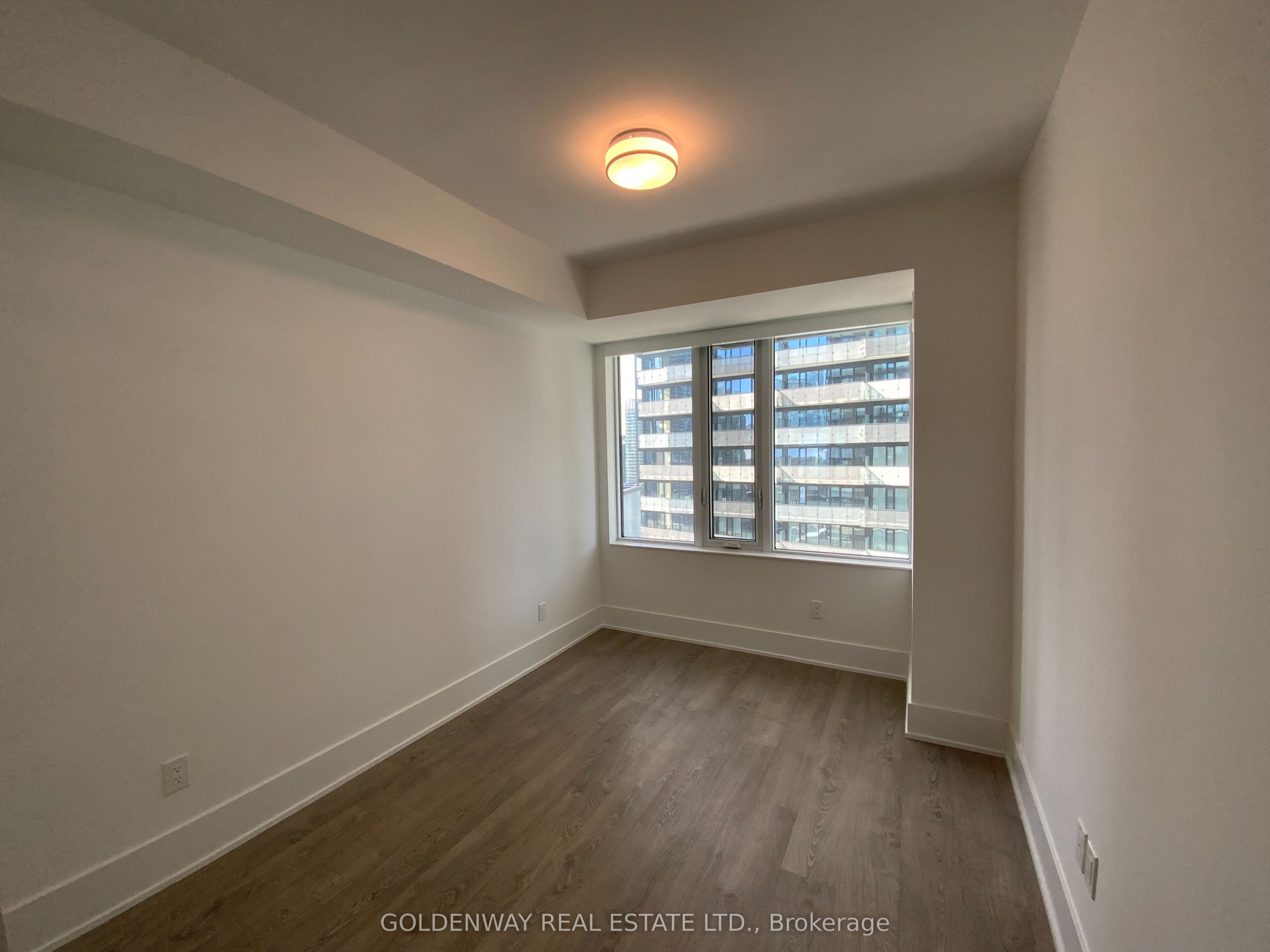 470 Front Street W 1101 Property Photo 12