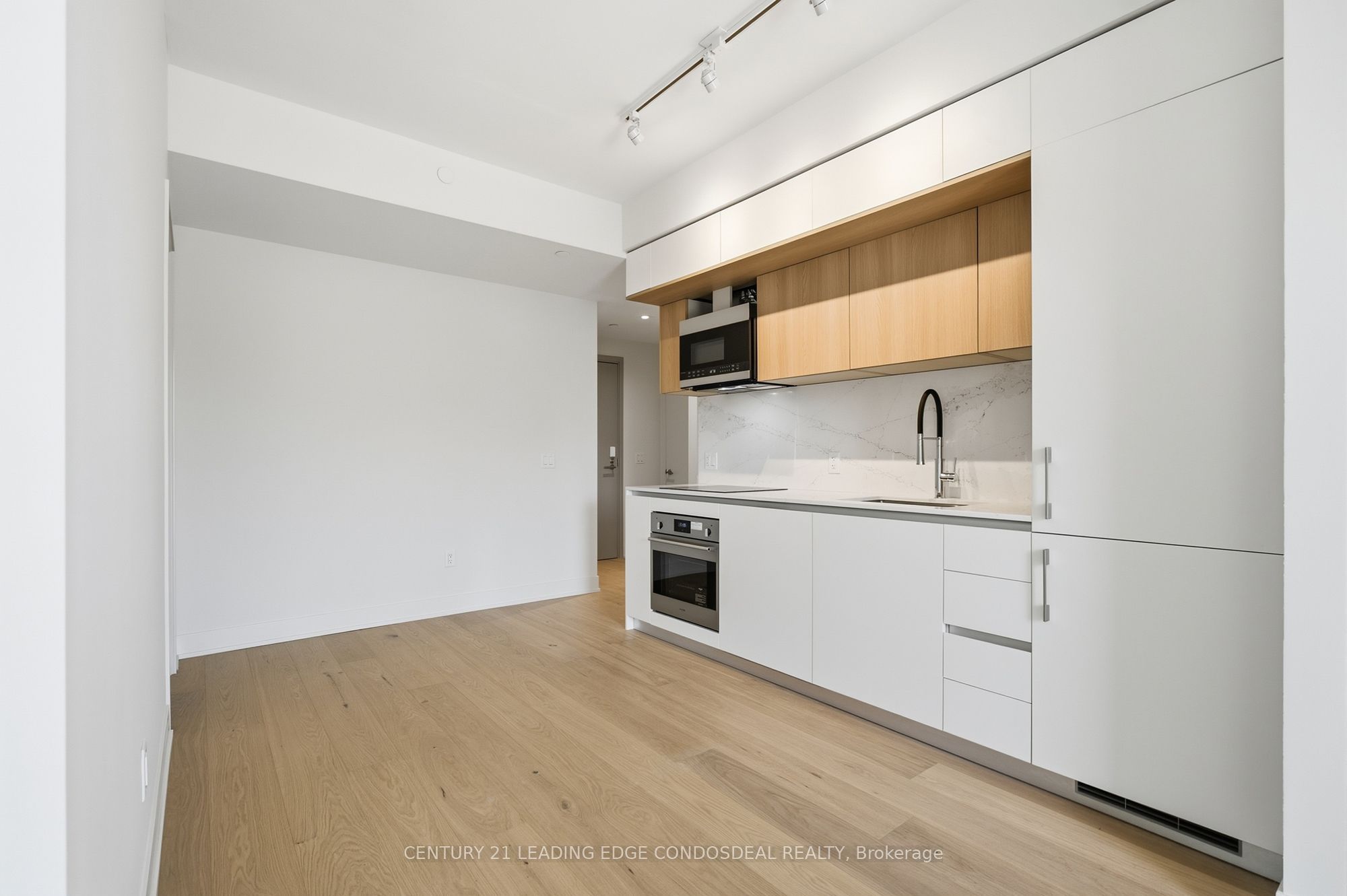 322 Dupont Street 207 Property Photo 10
