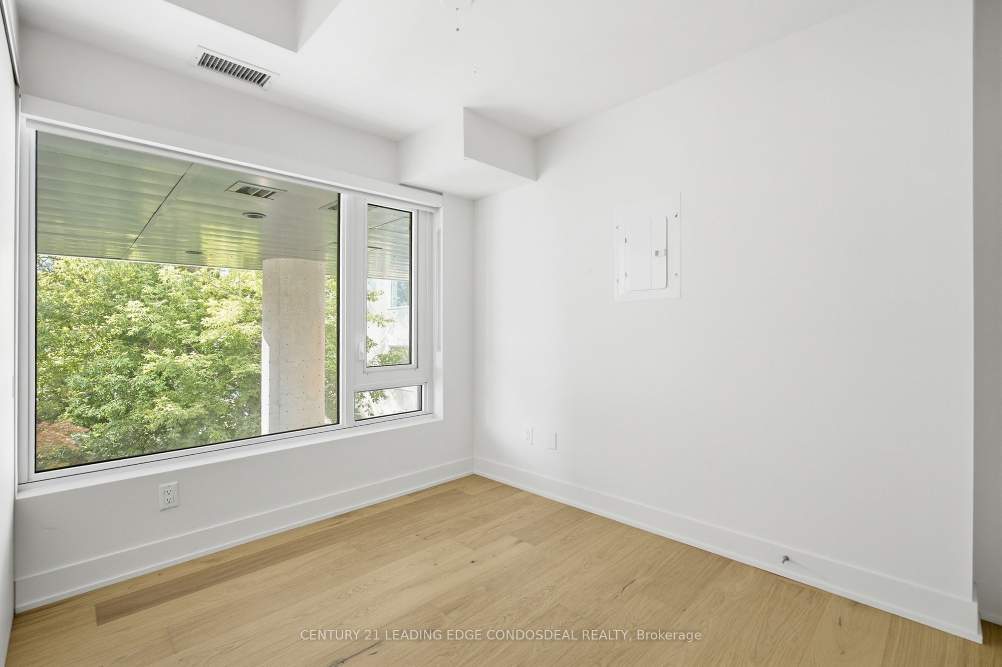 322 Dupont Street 207 Property Photo 14